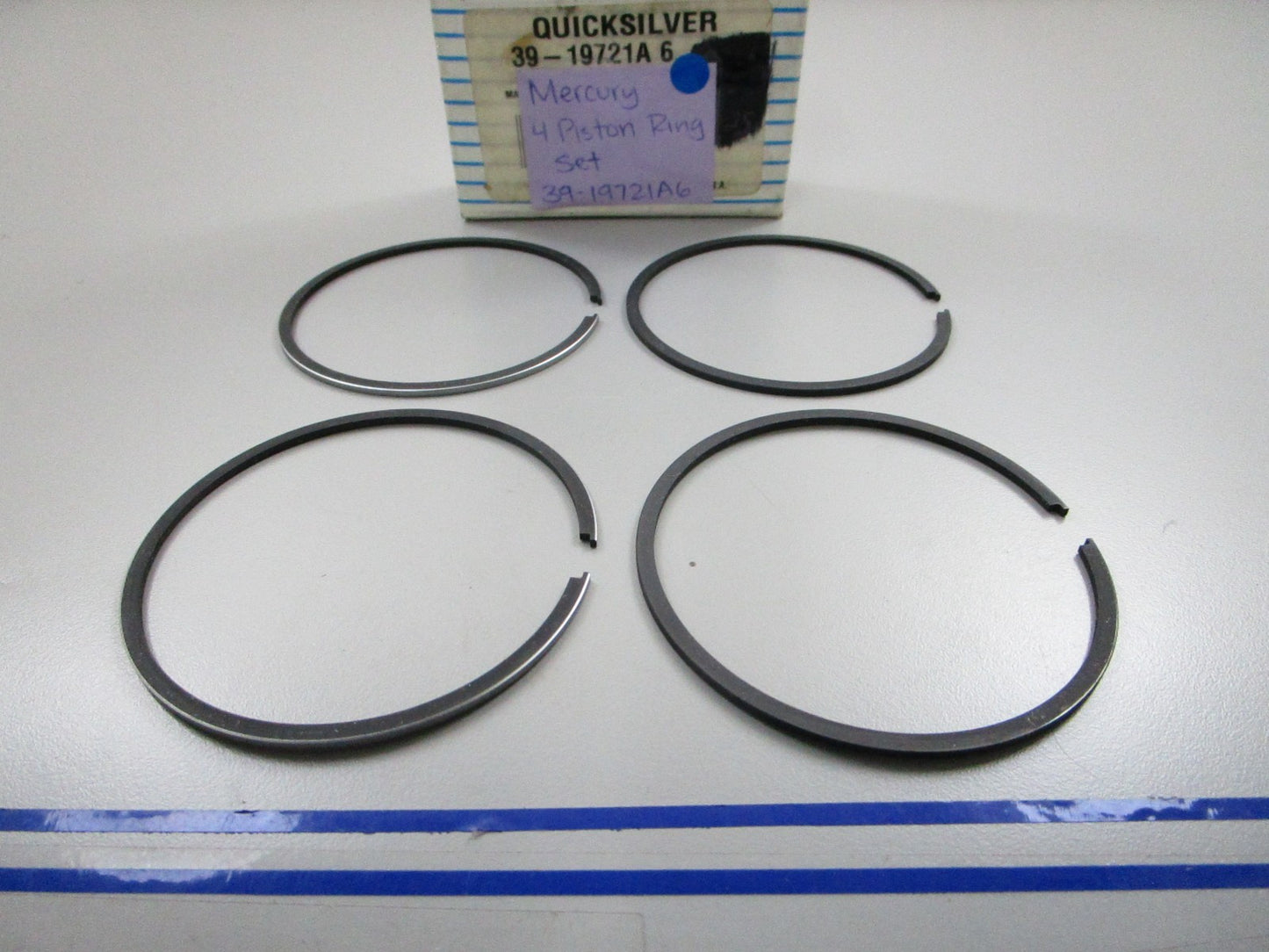 *NEW OEM* 0810 Mercury Quicksilver 4 Piston Ring Set 39-19721A6