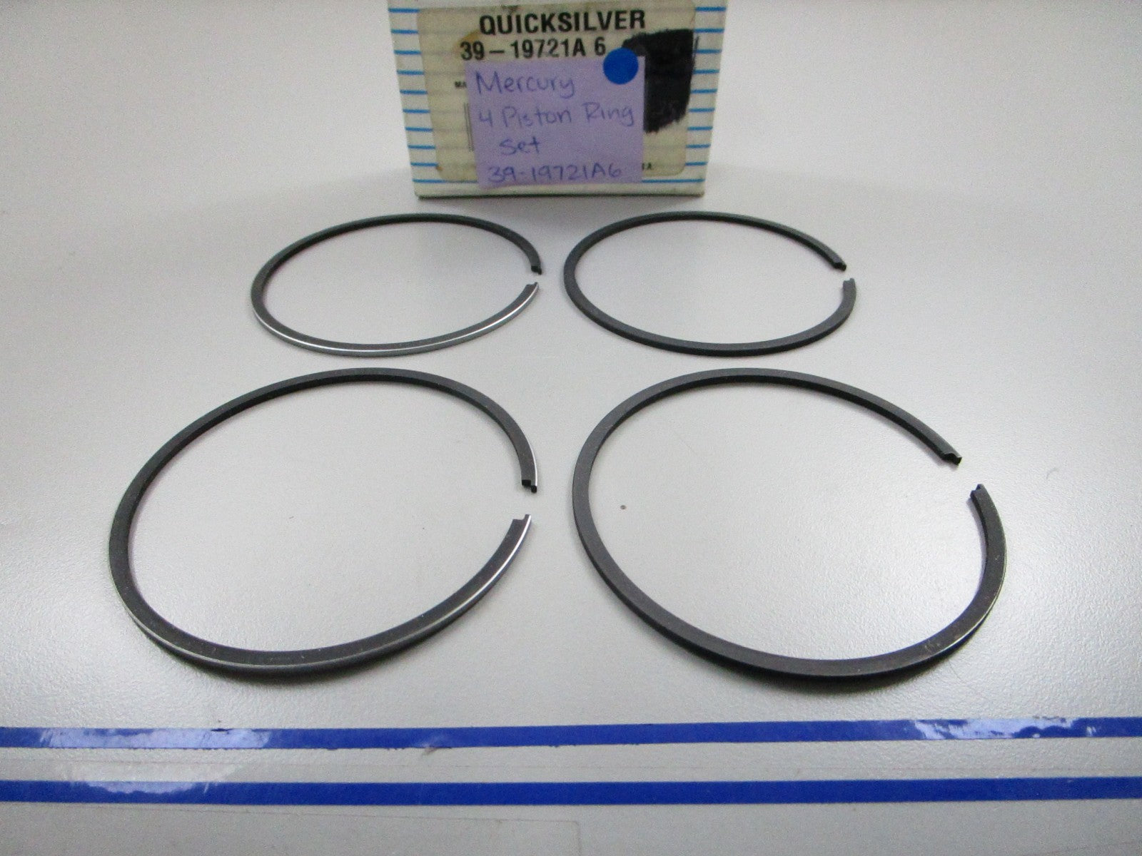 *NEW OEM* 0810 Mercury Quicksilver 4 Piston Ring Set 39-19721A6