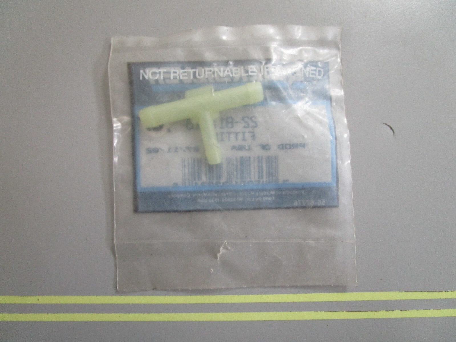 *NEW OEM* 0810 Mercury Quicksilver Fitting 22-817518