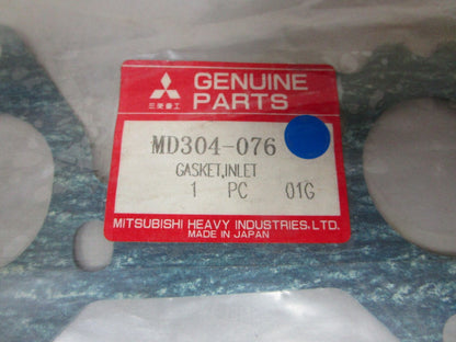 *NEW OEM* 0720 Mitsubishi Inlet Gasket MD304-076