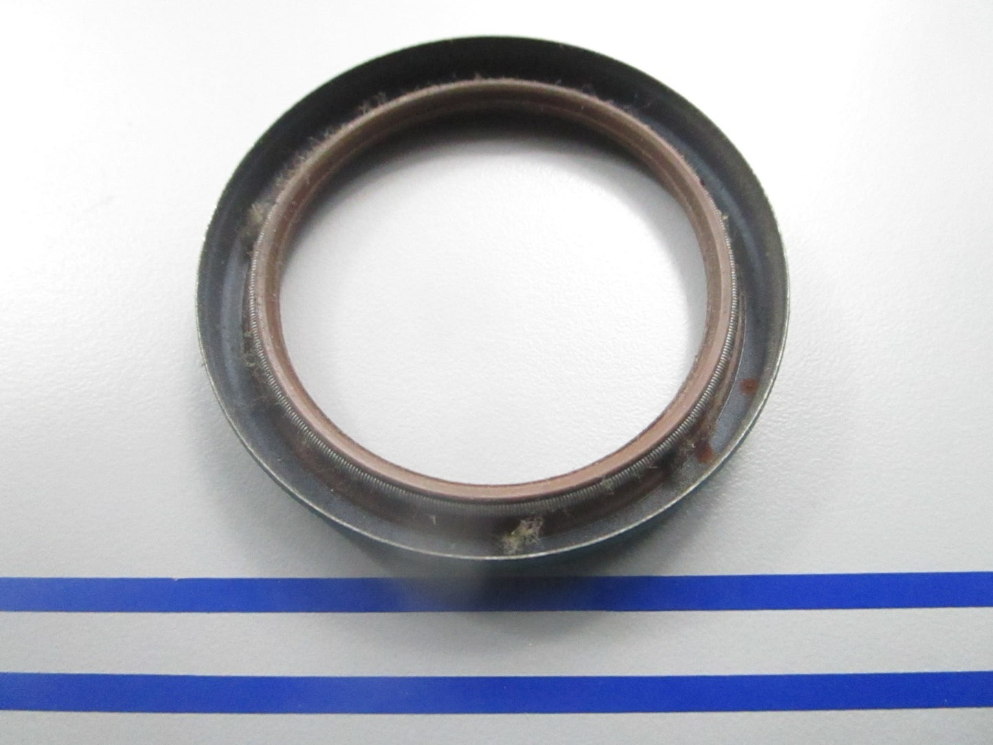 *NEW OEM* 0810 OMC Johnson Evinrude Crankcase Seal 339620 0339620