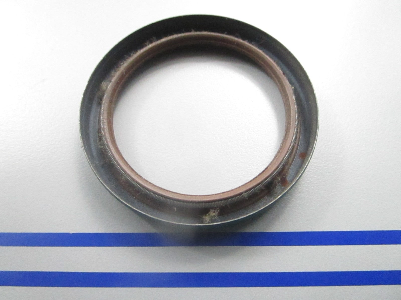 *NEW OEM* 0810 OMC Johnson Evinrude Crankcase Seal 339620 0339620