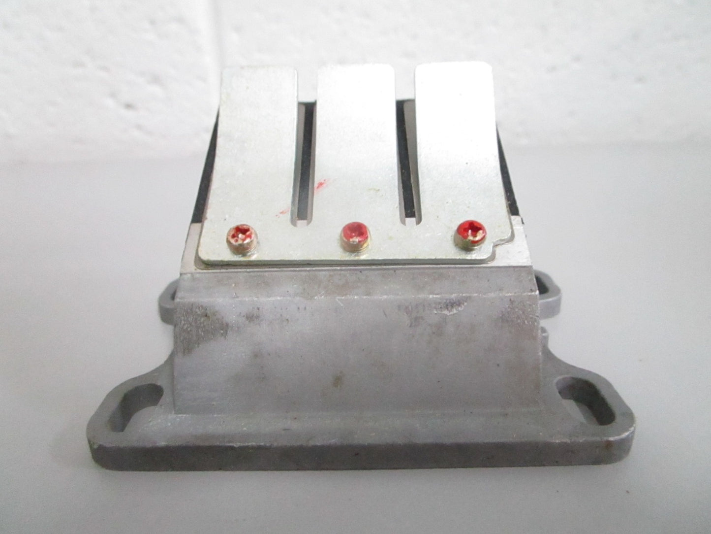 NEW OEM 34-81268M Mercury Mariner 1977 1978 60HP 2 Cyl Reed Assy 0820