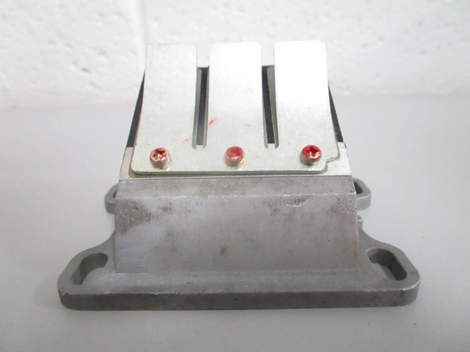 NEW OEM 34-81268M Mercury Mariner 1977 1978 60HP 2 Cyl Reed Assy 0820