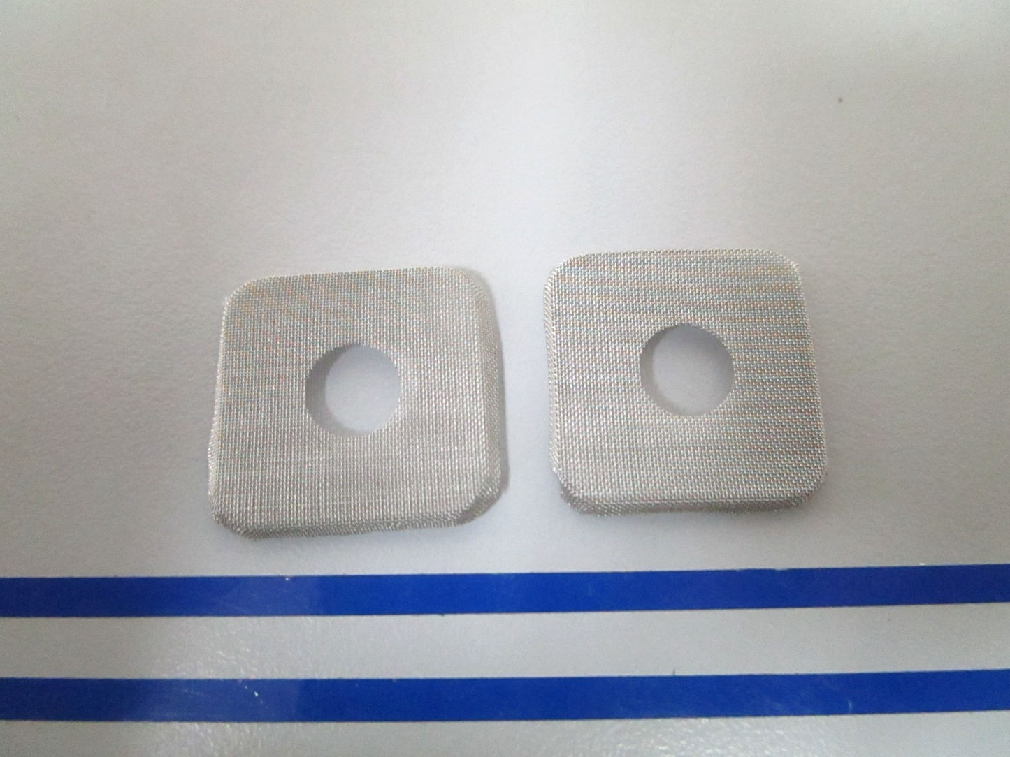 NEW OEM (LOT OF 2) 312633 0312633 OMC Johnson Evinrude Screen 0810