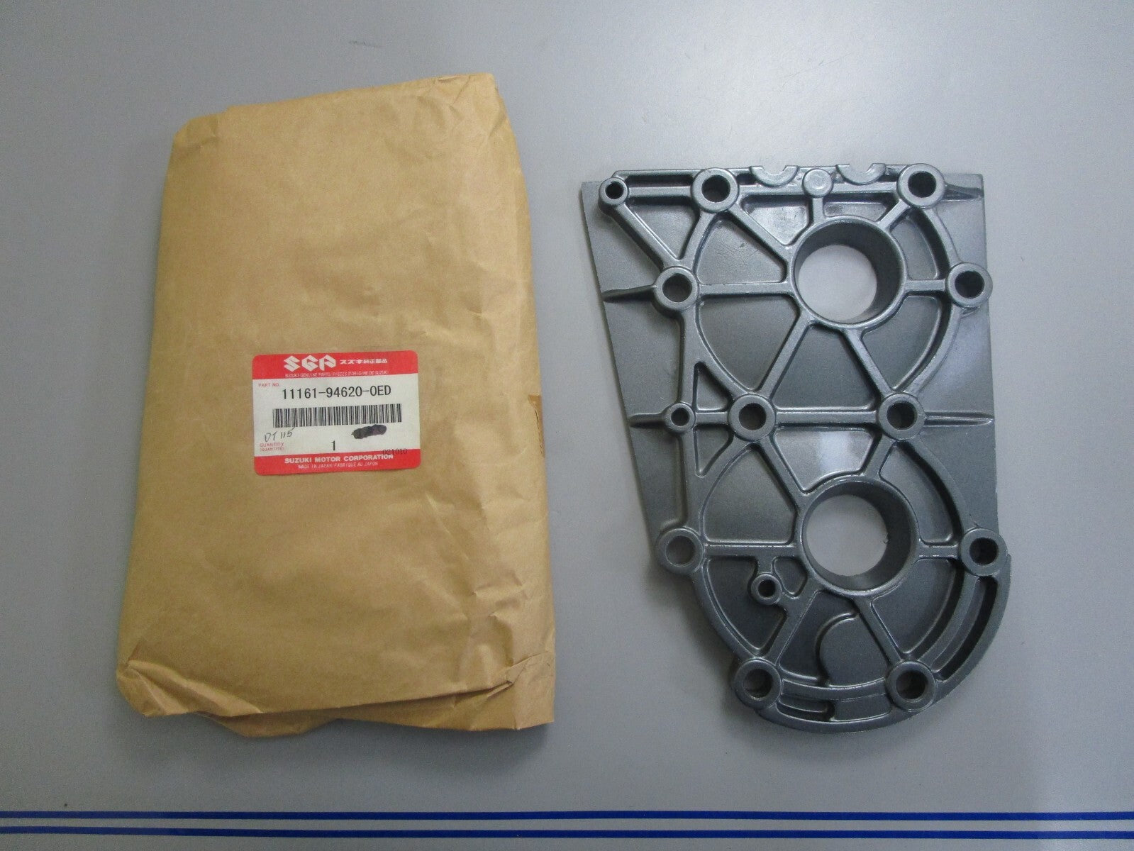 *NEW OEM* 0820 Suzuki Cylinder Head Cover 11161-94620-0ED