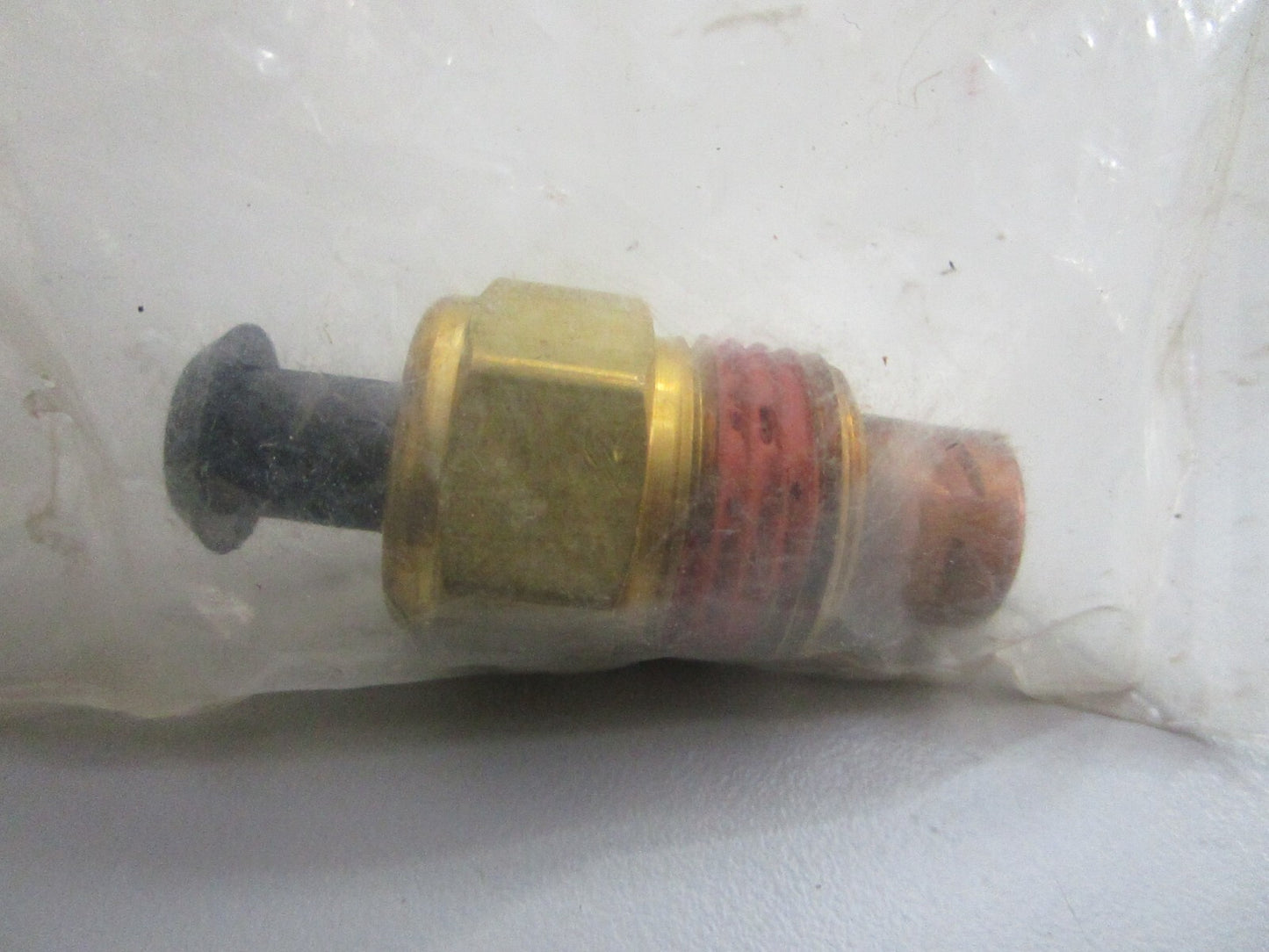 *NEW OEM* 0820 OMC Johnson Evinrude Water Temperature Switch 986887 0986887