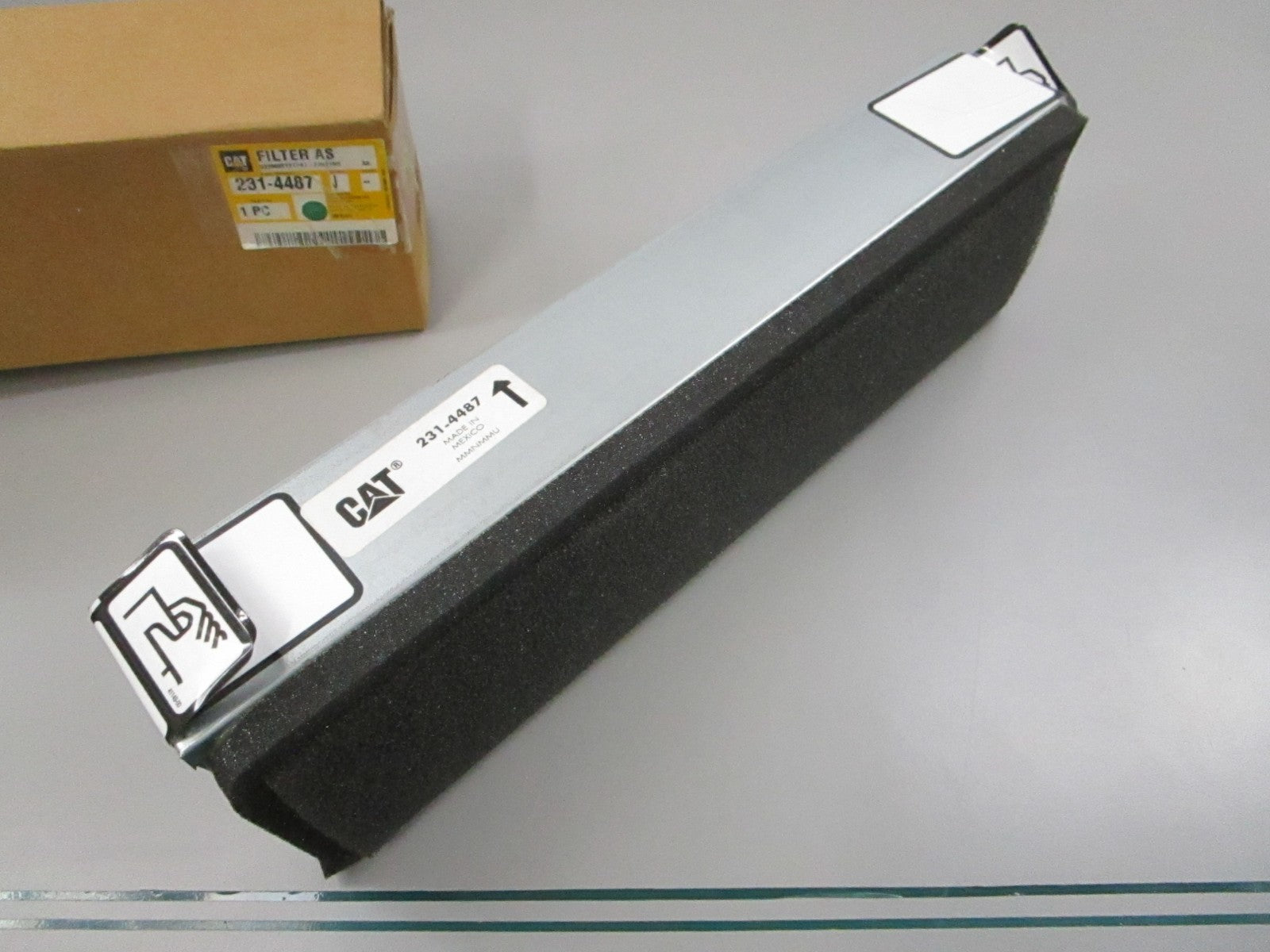 CAT NEW OEM Cabin Air Filter 231-4487 Std Efficiency Motor Grader 120H NOS 0810