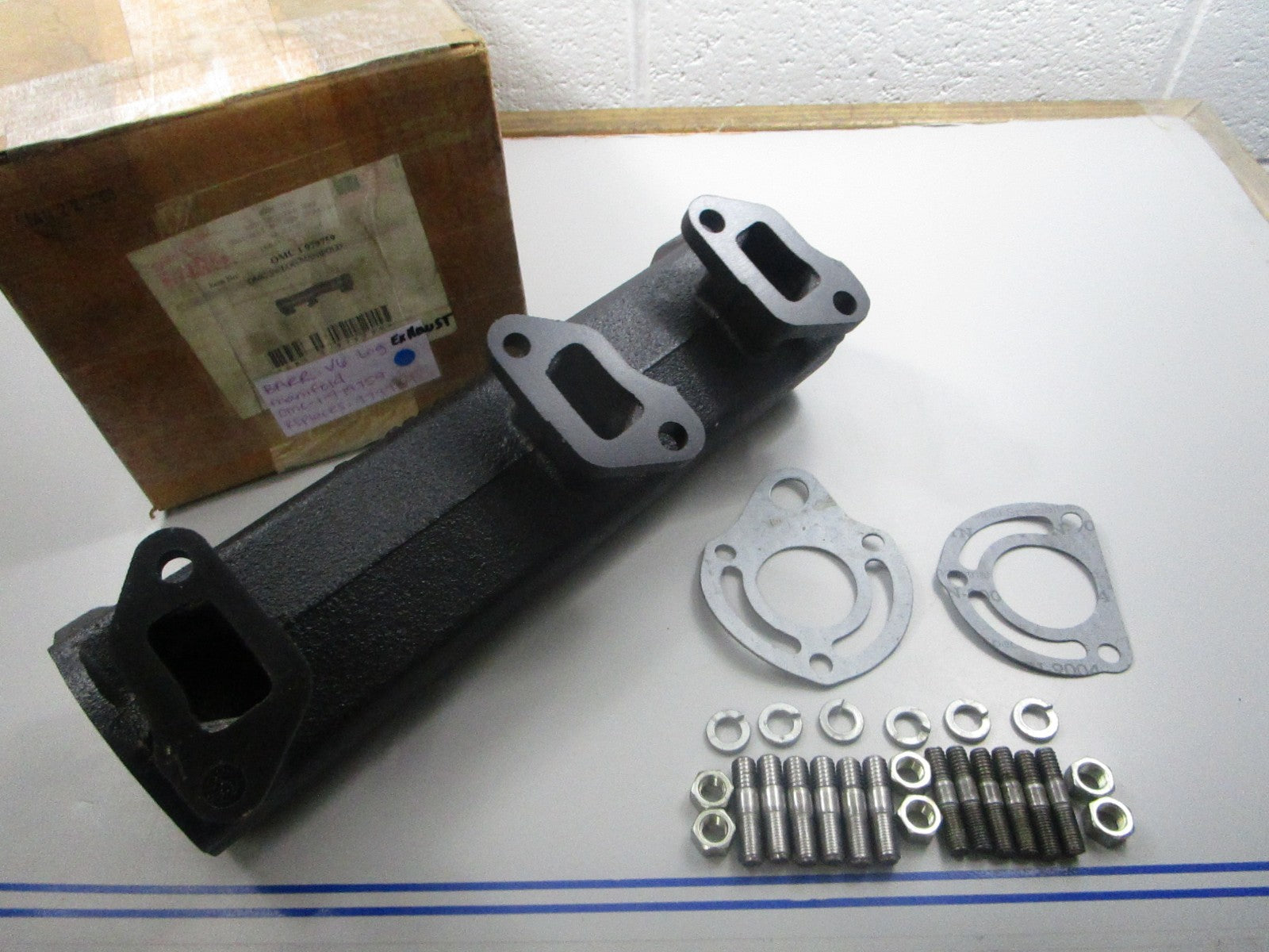 NEW OMC-1-979759 Replaces: 979759 Barr V6 Log Exhaust Manifold 0810