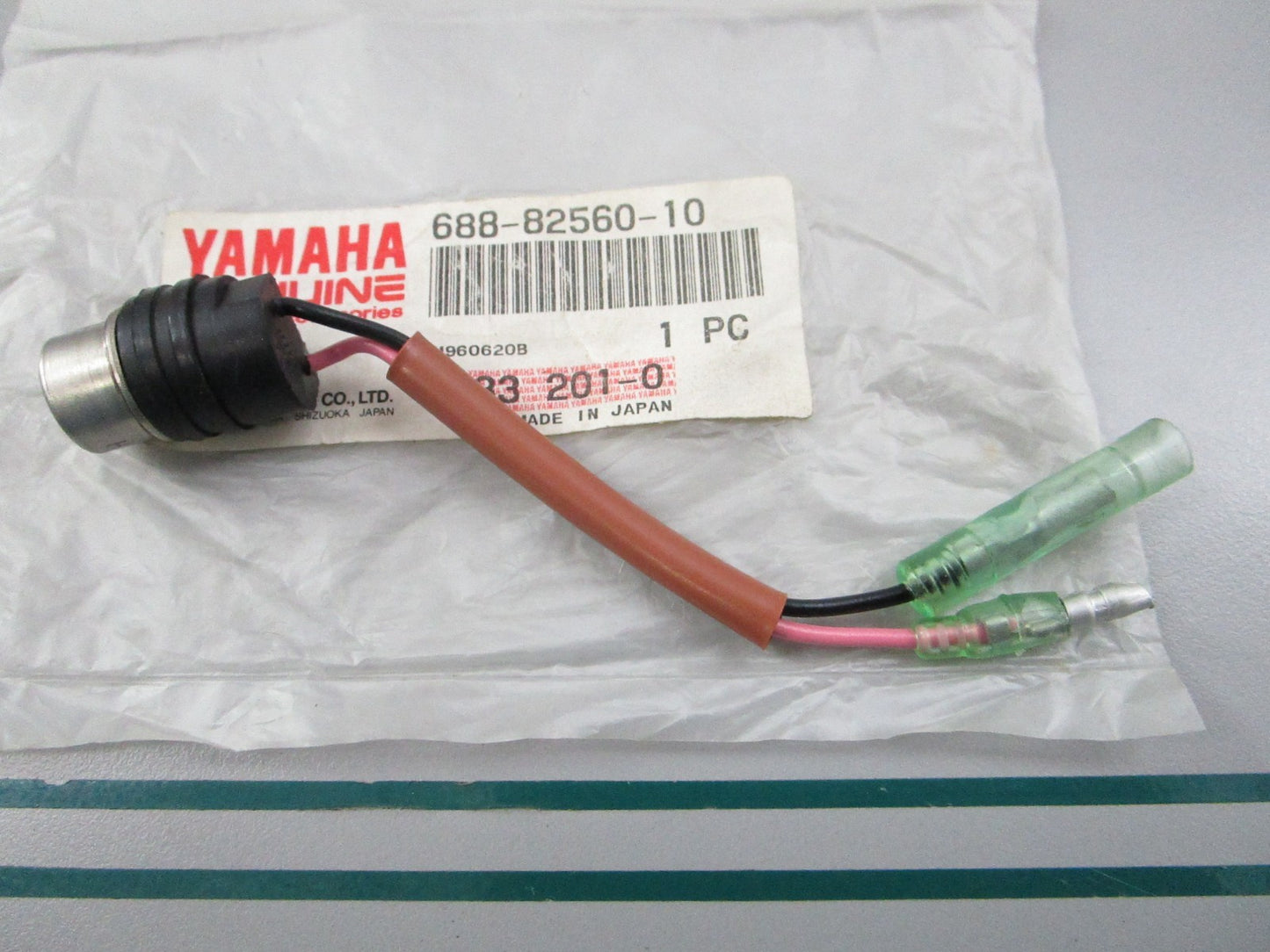NEW OEM 688-82560-10-00 Yamaha Thermostat Switch 0810
