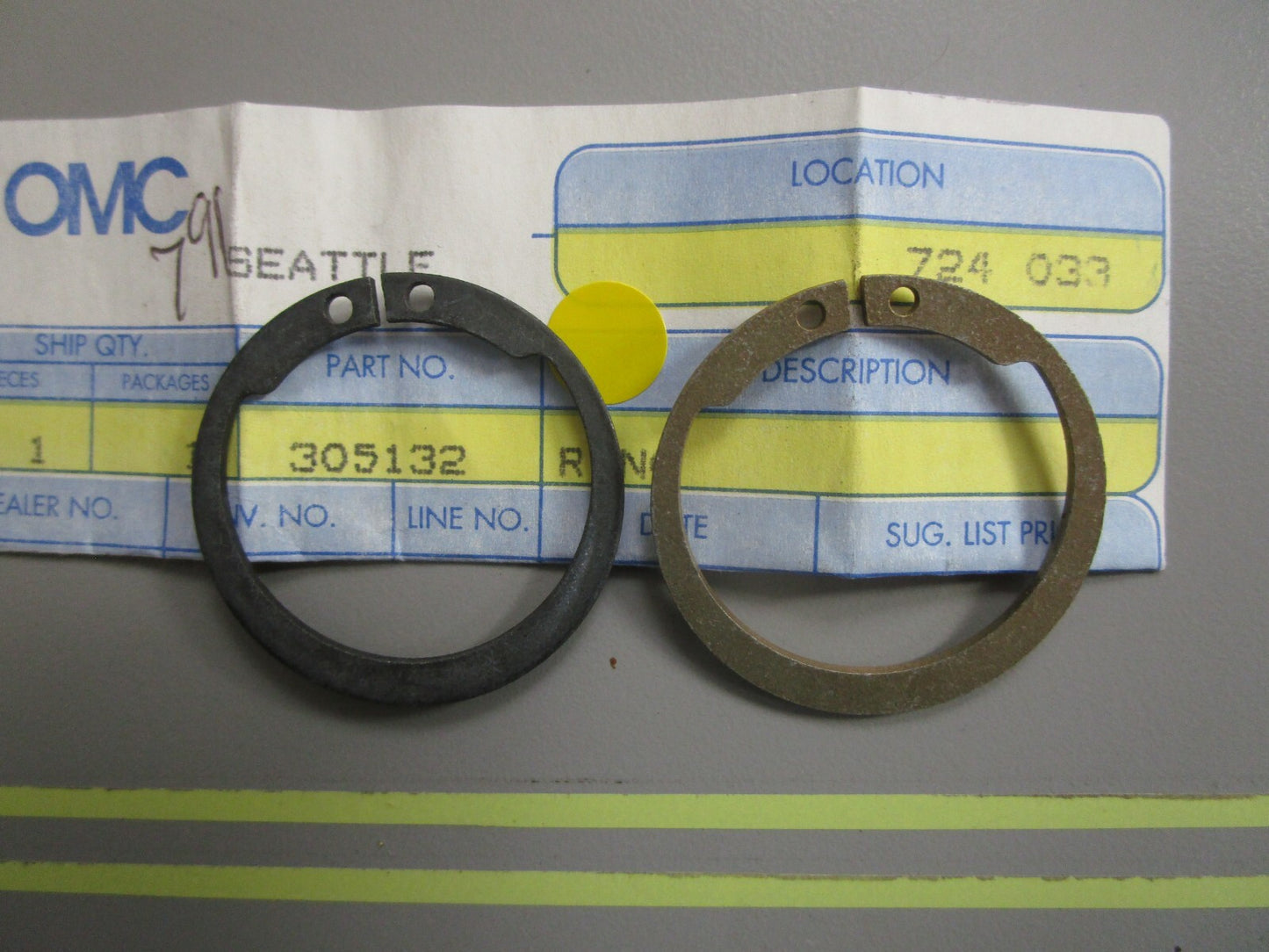 *NEW OEM* (LOT OF 2) 0810 OMC Johnson Evinrude Ring 305132 0305132