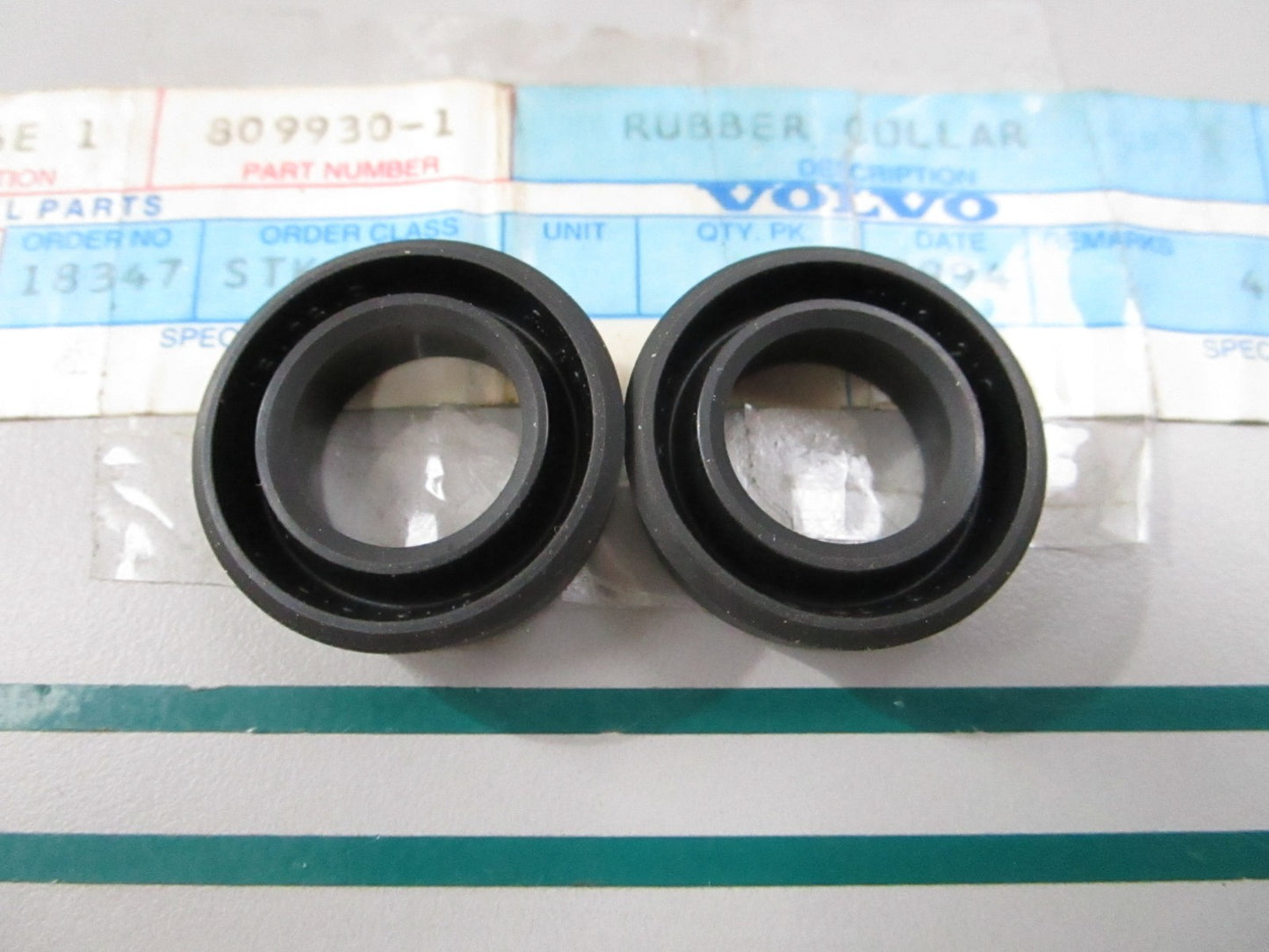 NEW OEM (LOT OF 2) 809930 Volvo Penta Rubber Collar 0810