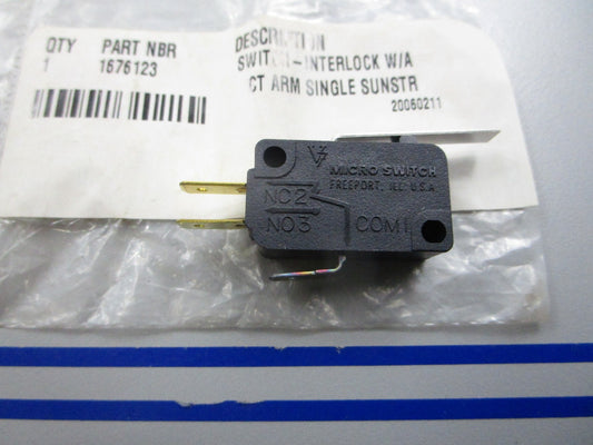 *NEW OEM* 0810 Briggs & Stratton Switch 1676123
