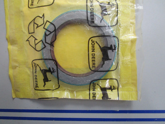 *NEW OEM* 0820 John Deere Oil Seal AR82795
