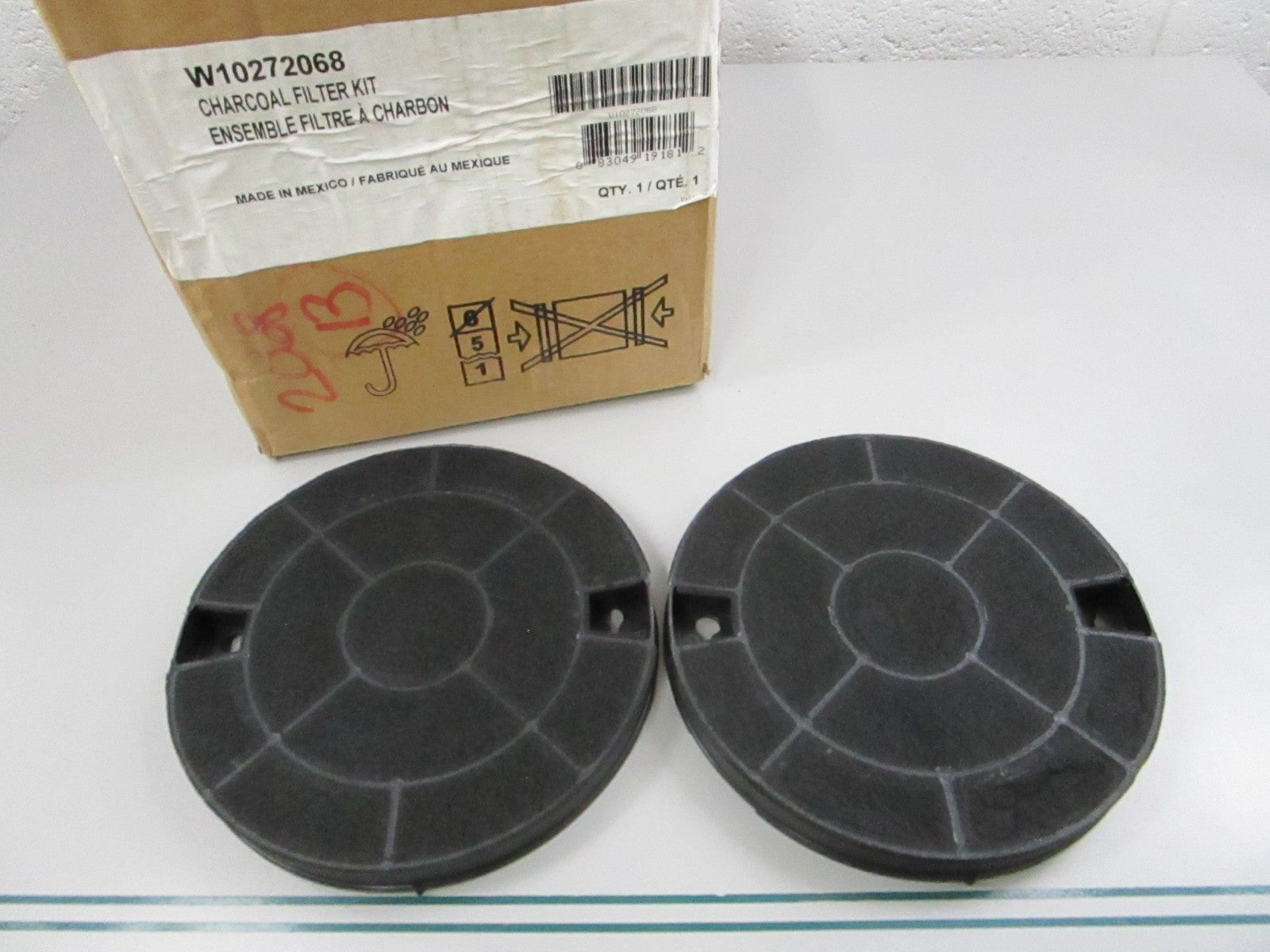 NEW OEM W10272068 Whirlpool Range Hood Filter Kit 0810