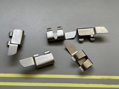 *NEW OEM* (LOT OF 5) 0810 OMC Johnson Evinrude Link Spring Clip 305988 0305988