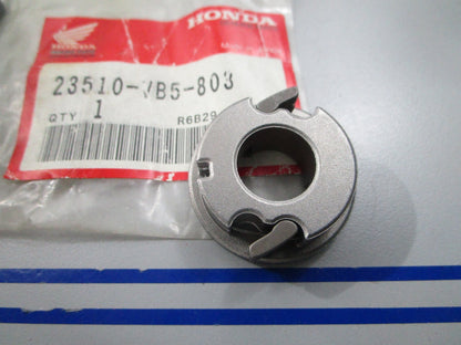 *NEW OEM* 0810 Honda Right Ratchet Holder 23510-VB5-803