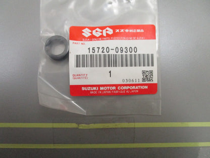 *NEW OEM* 0810 Suzuki Injector Grommet 15720-09300