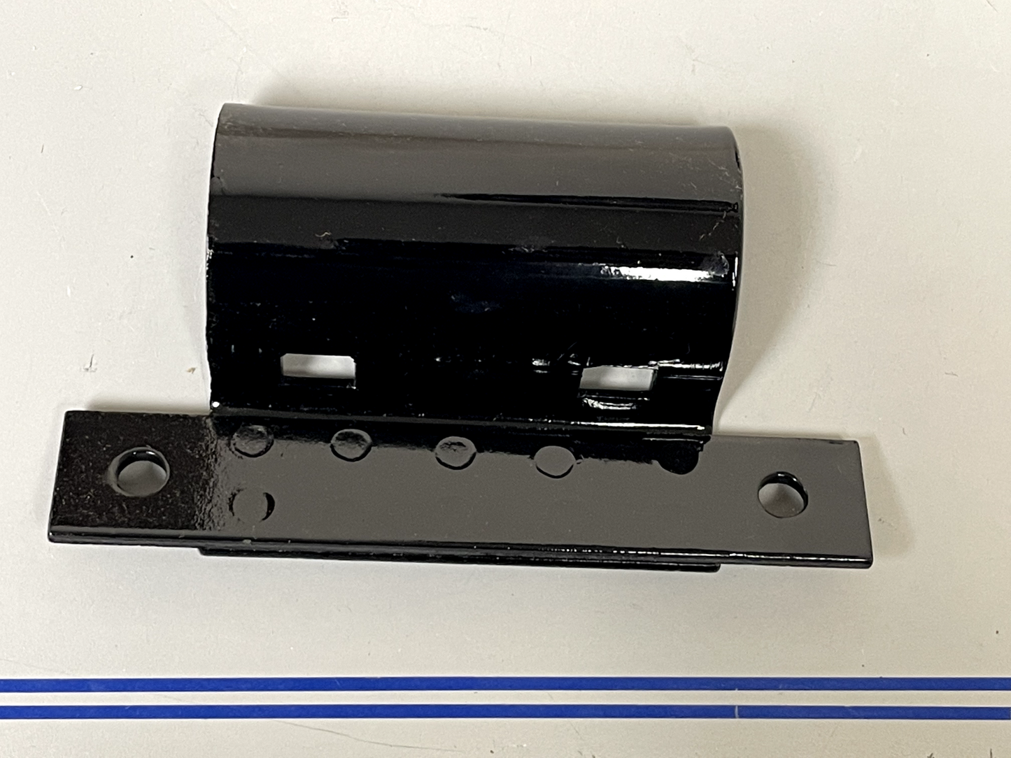 *NEW OEM* 0670 Mercury Quicksilver Oil Cooler Bracket 49748A1