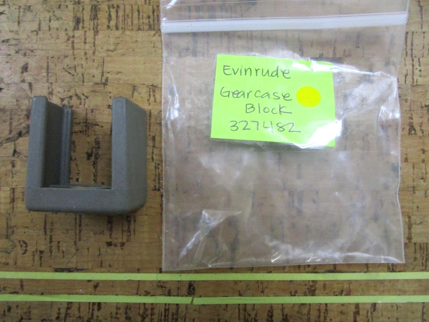 *NEW OEM* 0750 OMC Johnson Evinrude GEARCASE BLOCK 327482 0327482