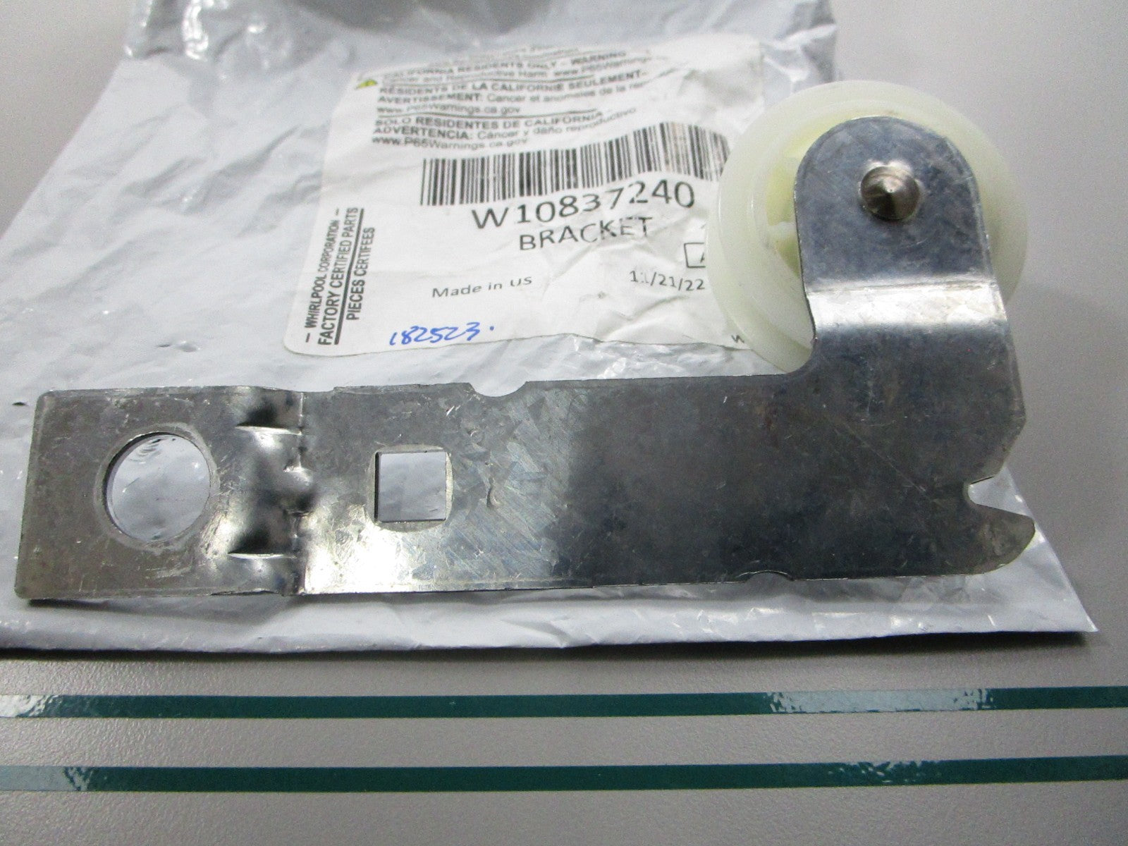 NEW OEM W10837240 Whirlpool Bracket 0810