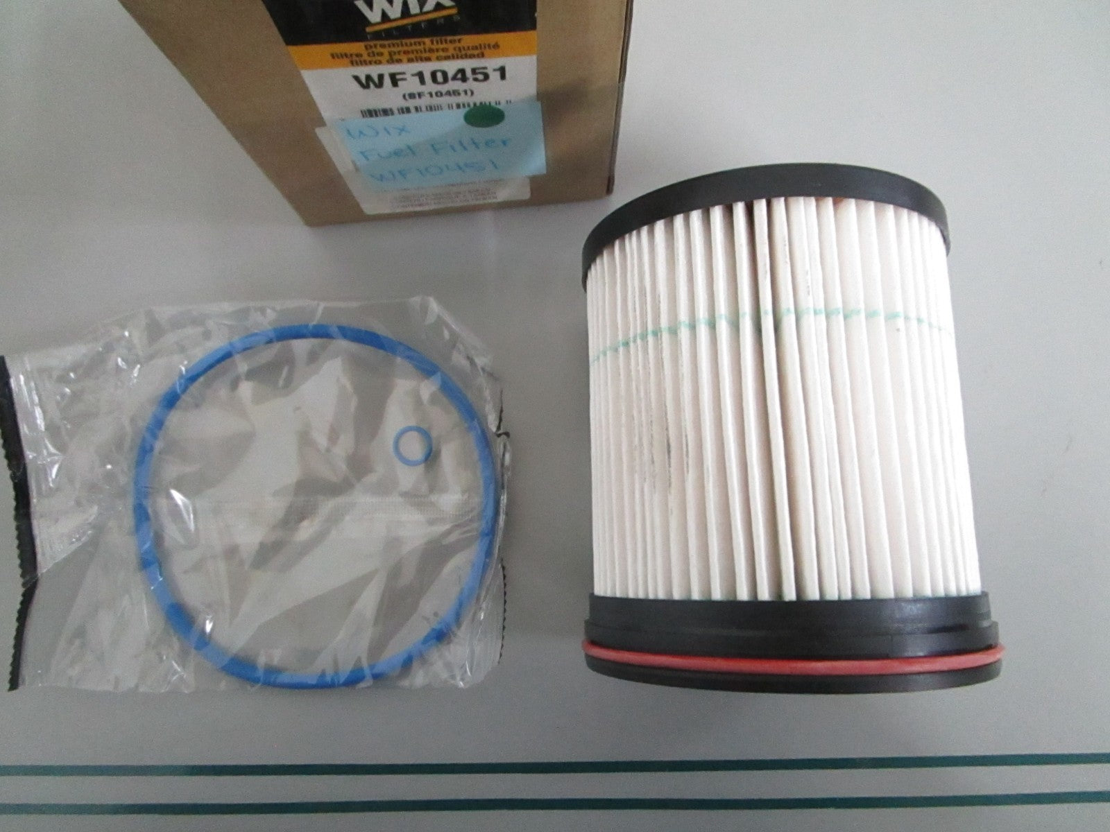 NEW OEM WF10451 Wix Fuel Filter 0820