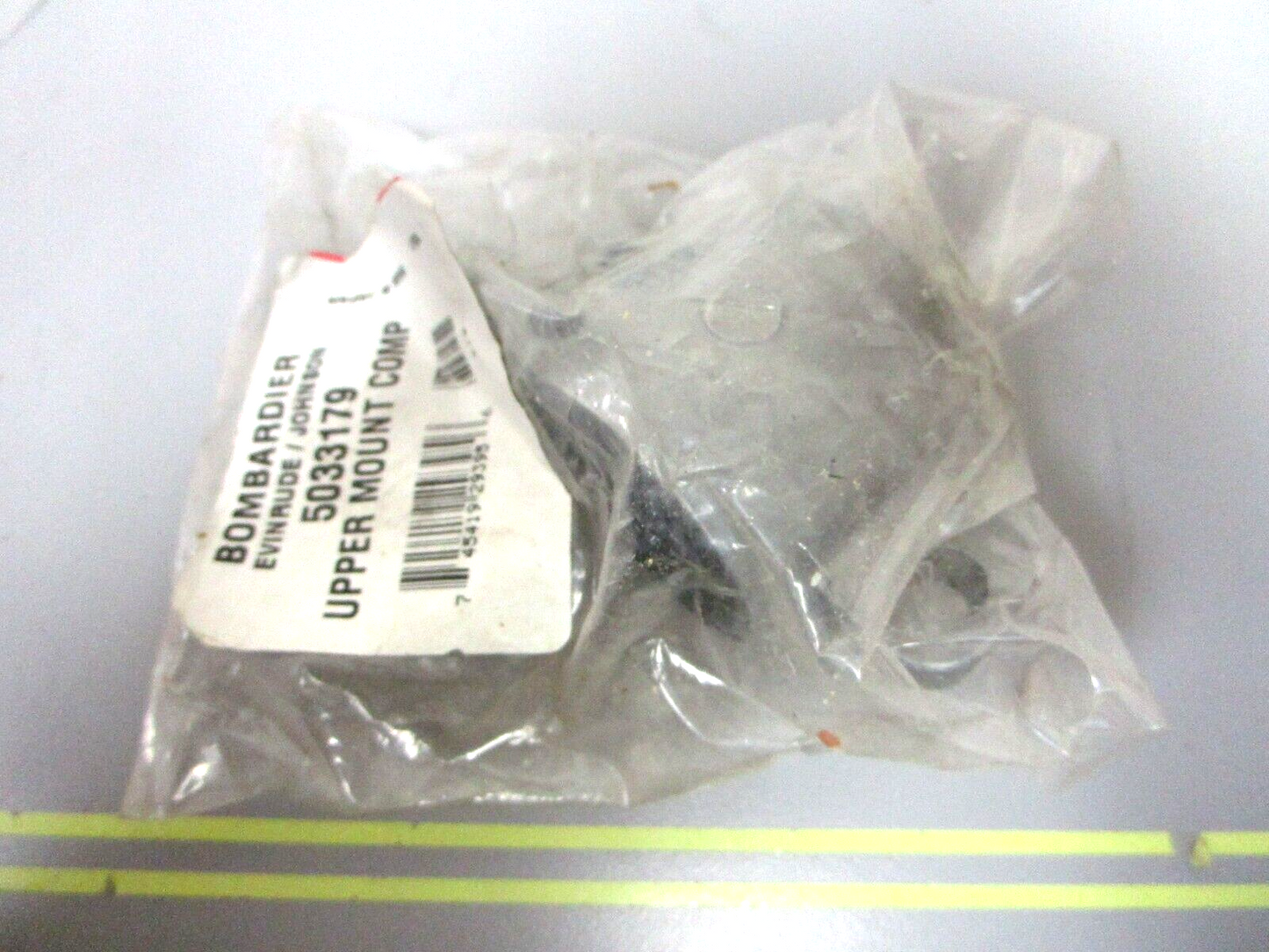 *NEW OEM* 0720 OMC Johnson Evinrude Upper Mount 5033179