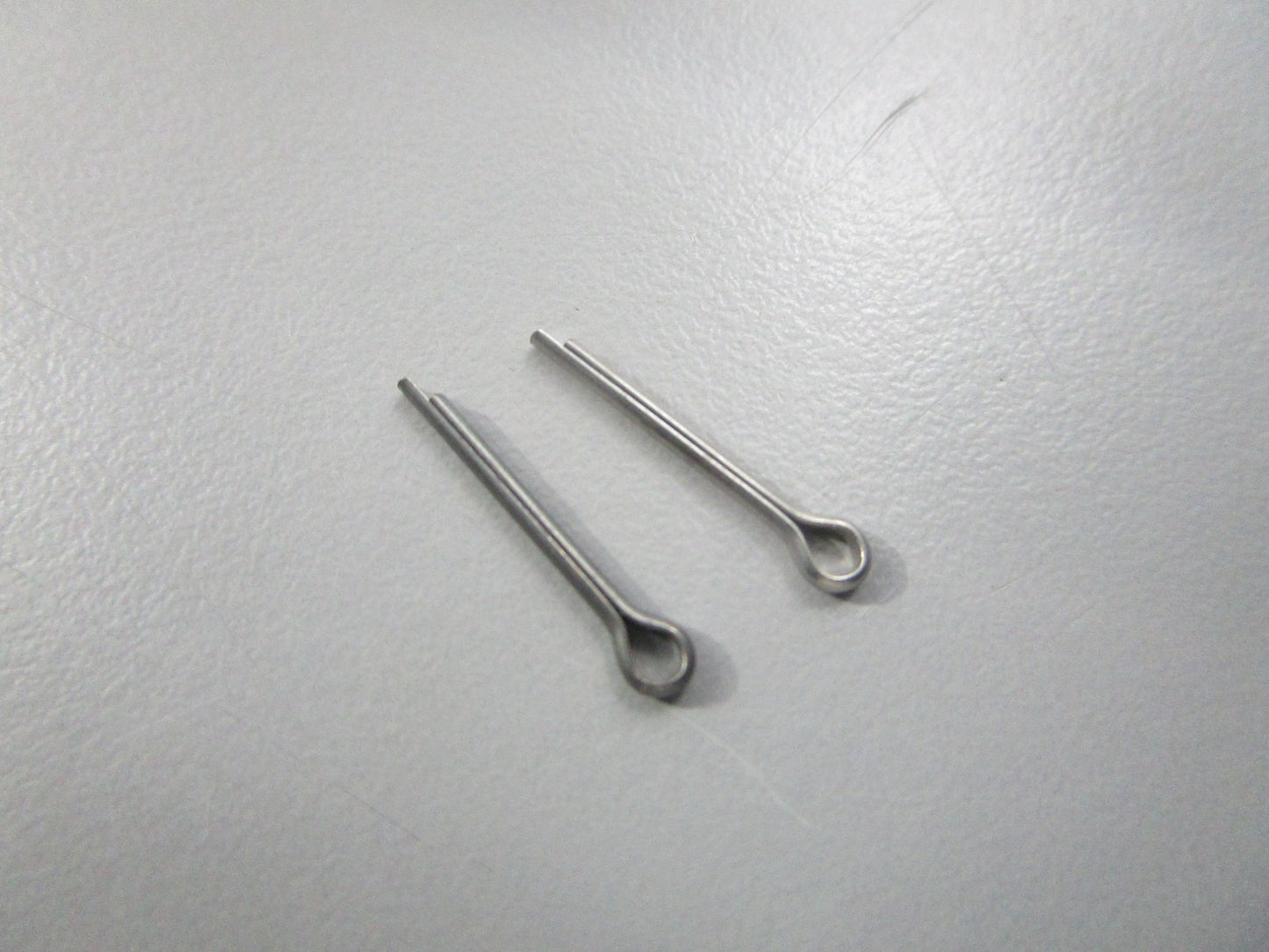 NEW OEM (LOT OF 2) 303049 0303049 OMC Johnson Evinrude Cotter Pin 0810