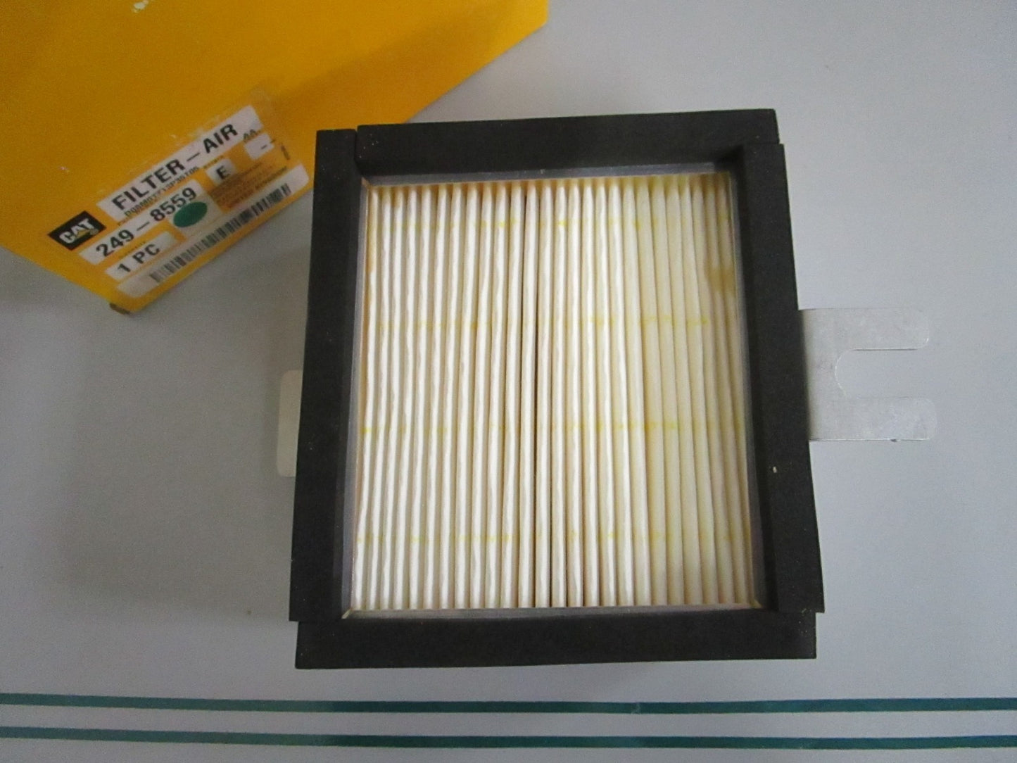 Caterpillar CAT 249-8559 Standard Efficiency Cabin Air Filter NEW OEM 0820