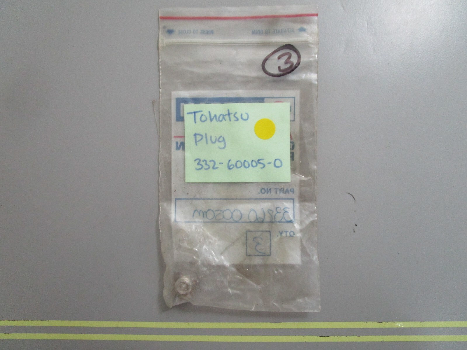 *NEW OEM* 0810 Tohatsu Plug 332-60005-0