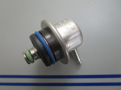 *NEW OEM* 0820 Volvo Penta Fuel Pressure Regulator 3858967