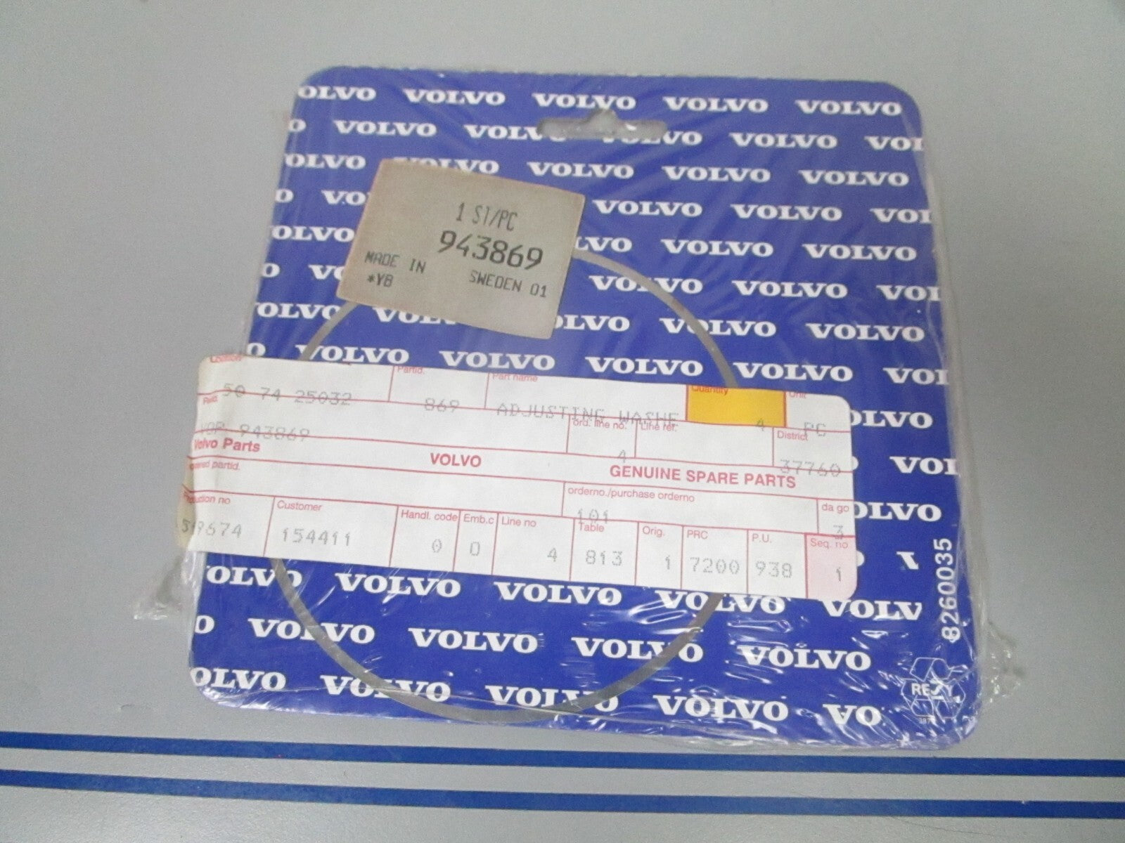 *NEW OEM* 0720 Volvo Penta Shim 943869