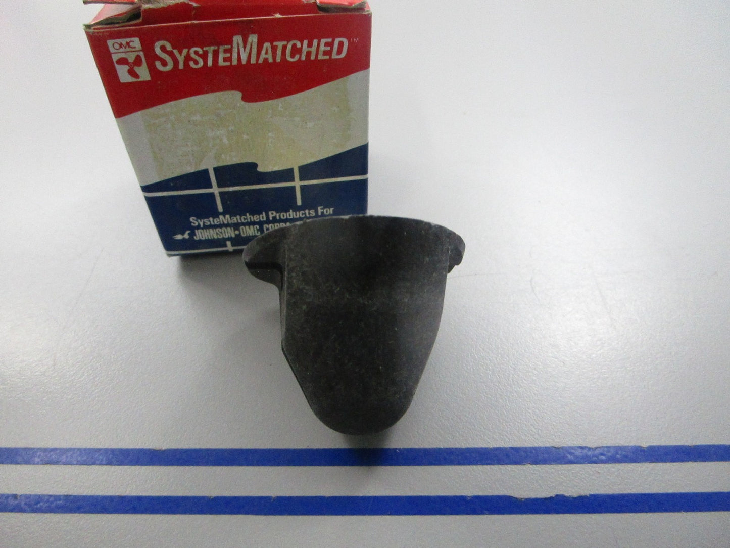 NEW OEM 390294 0390294 OMC Johnson Evinrude Prop Nut 0810