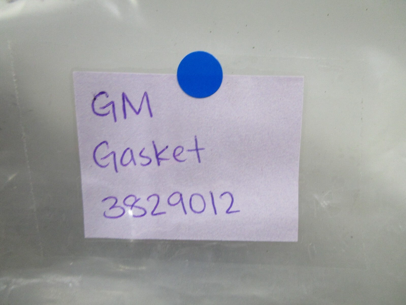 *NEW OEM* 0810 GM Gasket 3829012