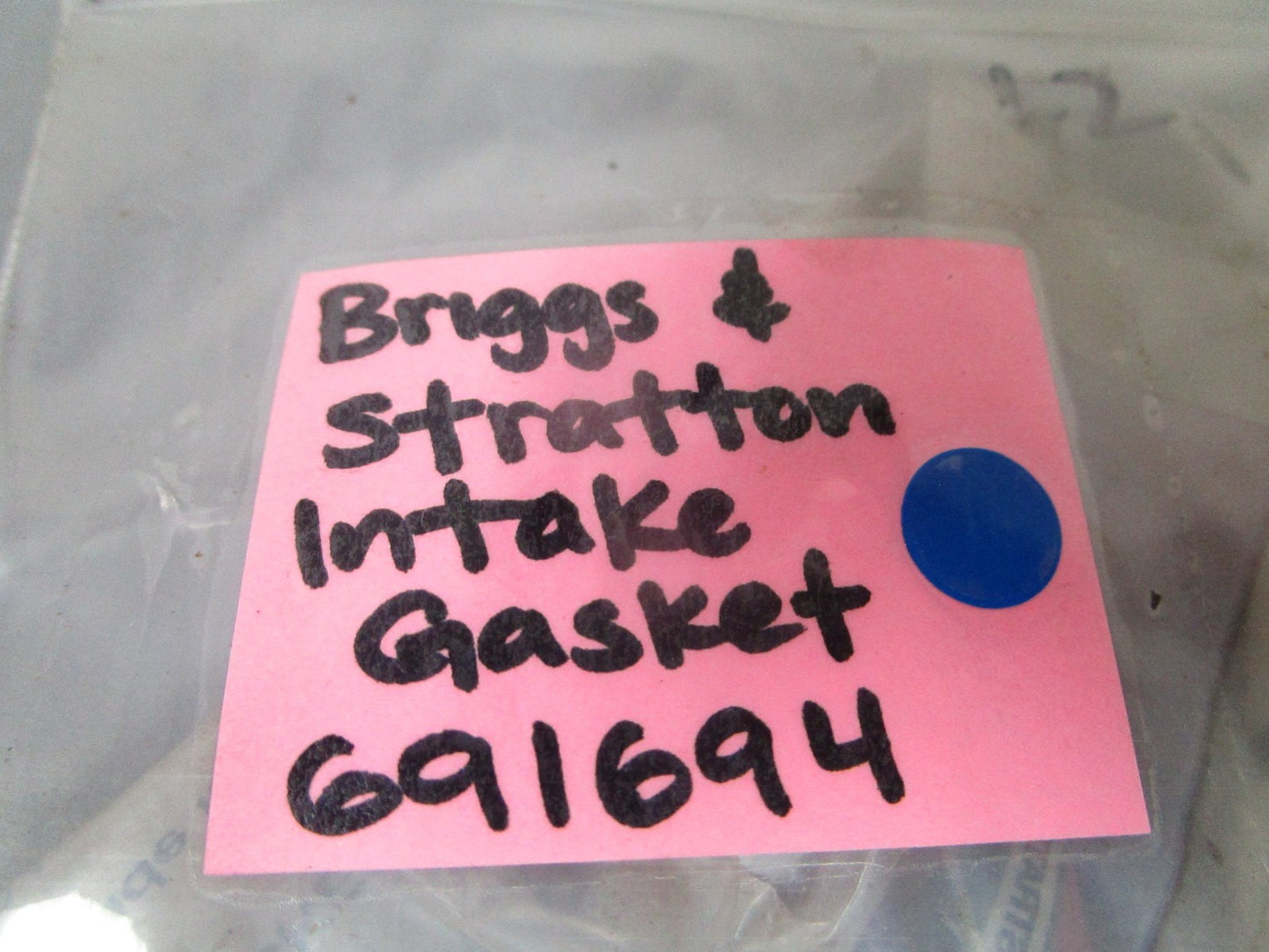 NEW OEM 691694 Briggs & Stratton Intake Gasket 0810