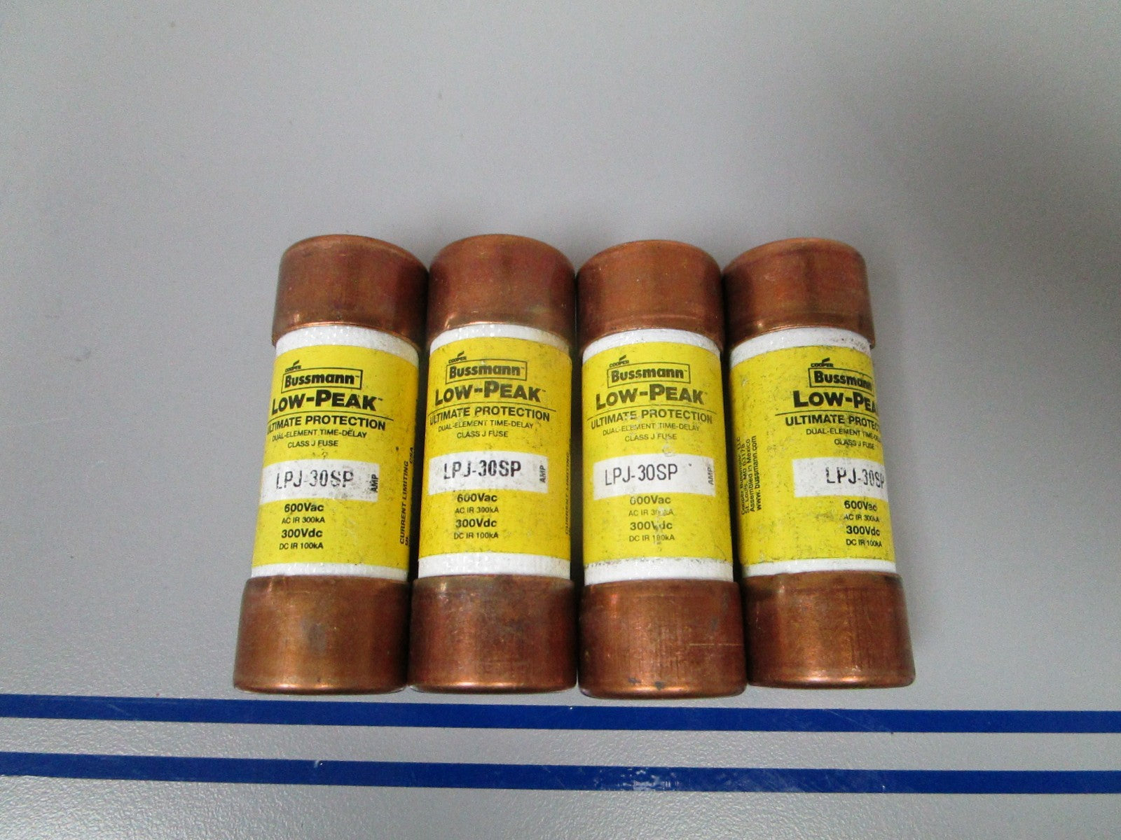 NEW OEM LPJ-30SP Bussman Low-Peak Dual Element Time Delay Class J Fuse (4) 0720