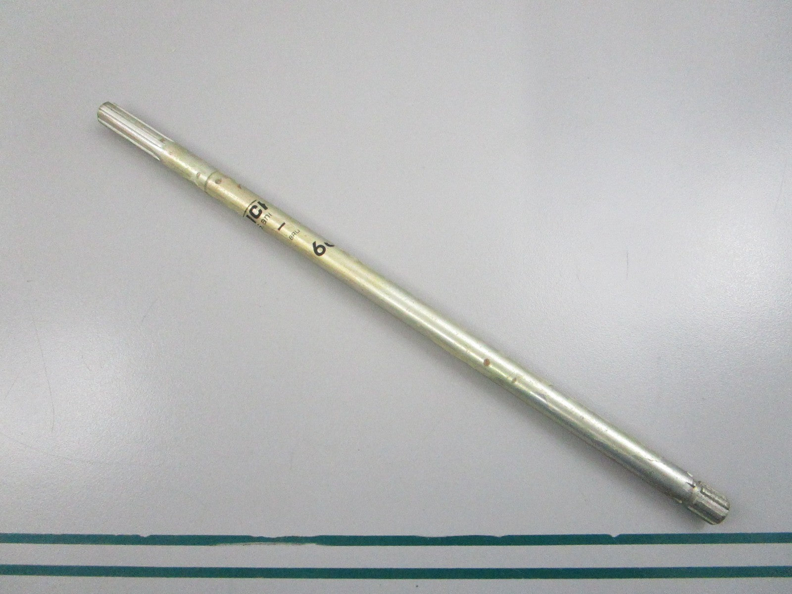 NEW OEM 56622A1 Mercury Quicksilver Shaft 0810