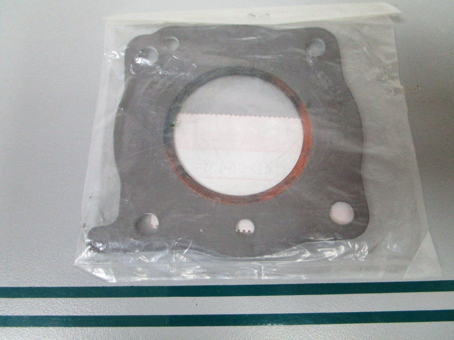 NEW OEM 11141-98401 Suzuki Cylinder Head Gasket 0810