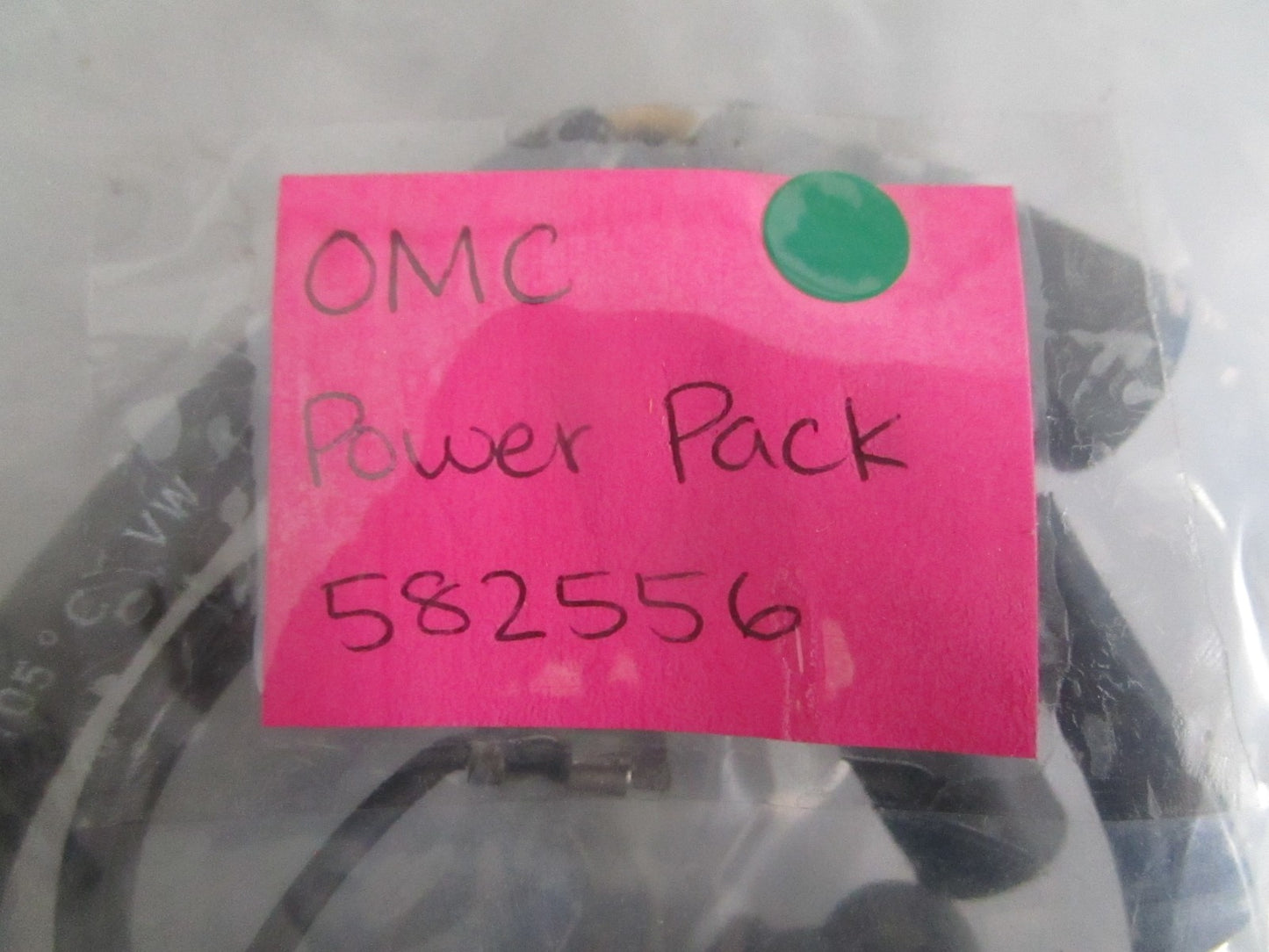NEW OEM 582556 0582556 OMC Johnson Evinrude Power Pack 0820