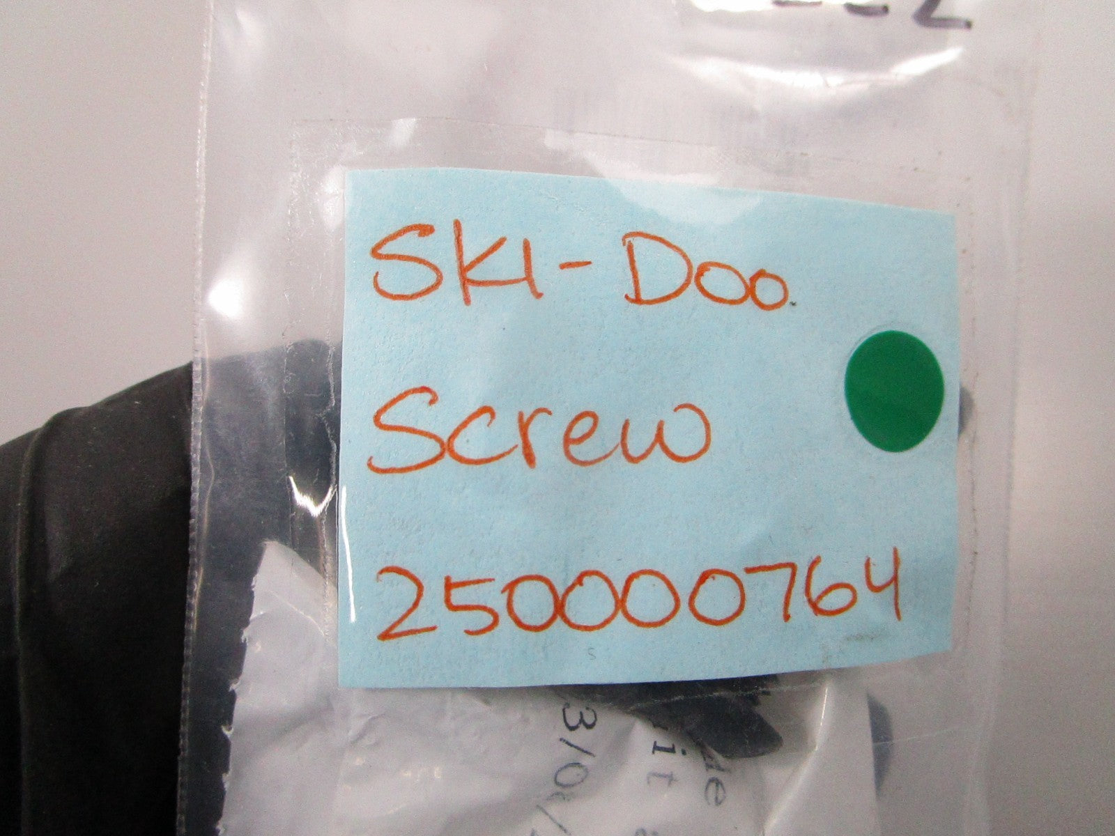 NEW (LOT OF 2) 250000765 Ski-Doo Screw 0810