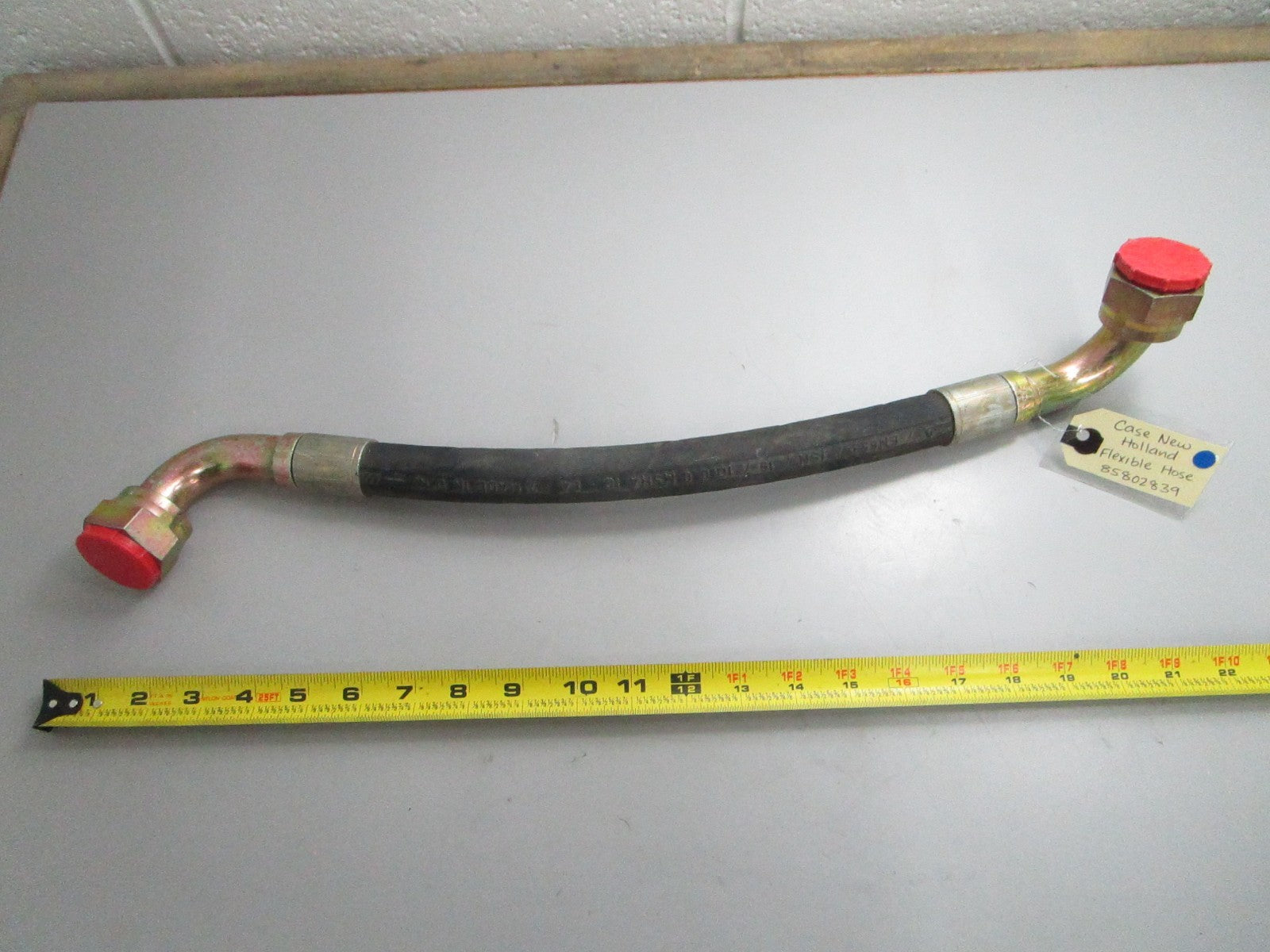 *NEW OEM* 0820 Case New Holland Flexible Hose 85802839