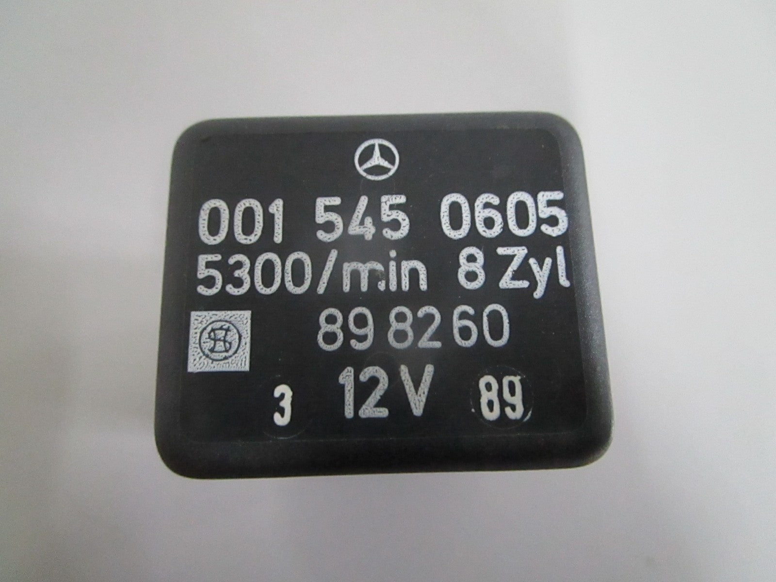 NEW OEM 0015450605 Mercedes-Benz Fuel Pump Relay 0820