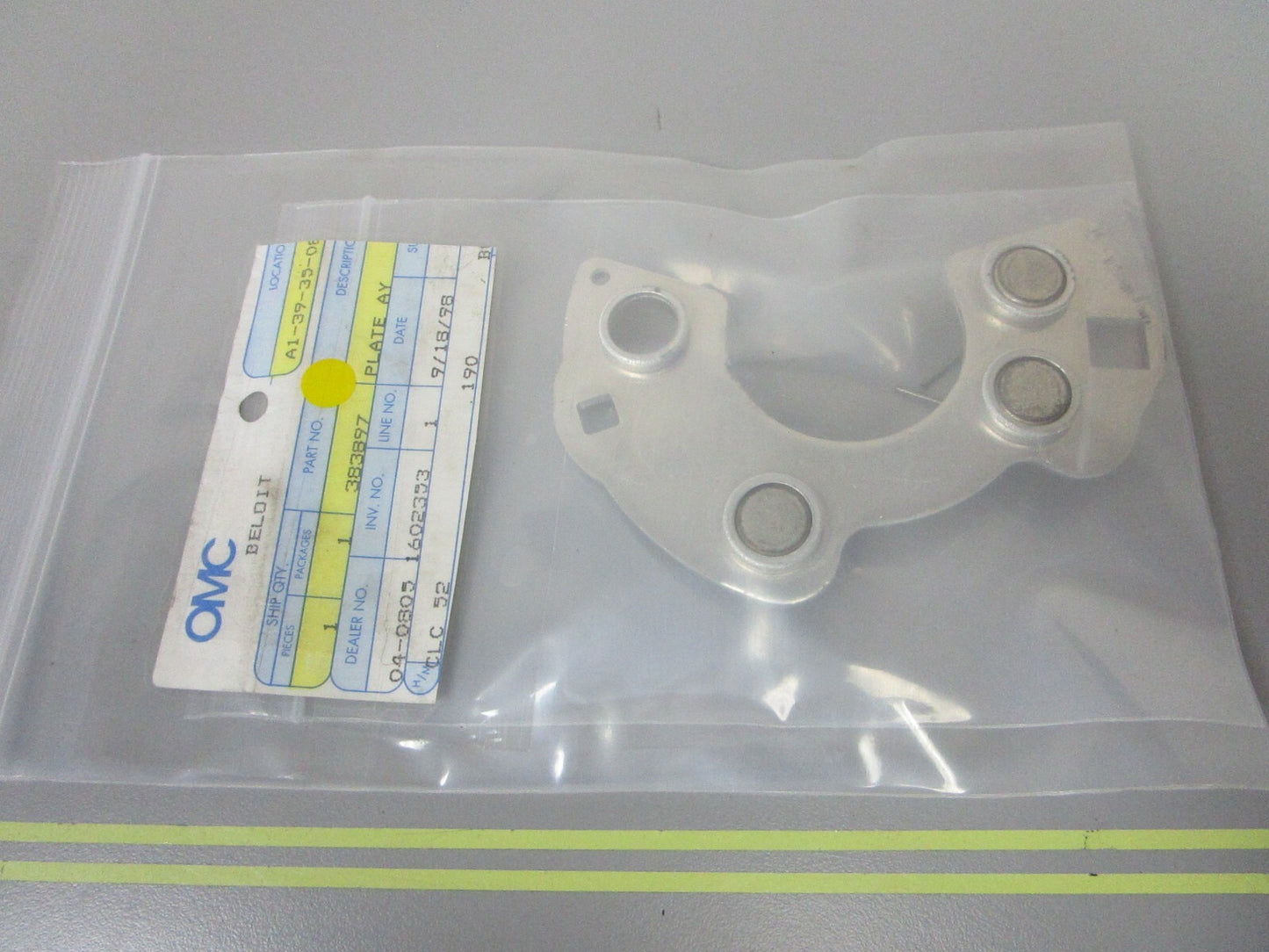 *NEW OEM* 0720 OMC Johnson Evinrude Plate Assembly 383897 0383897