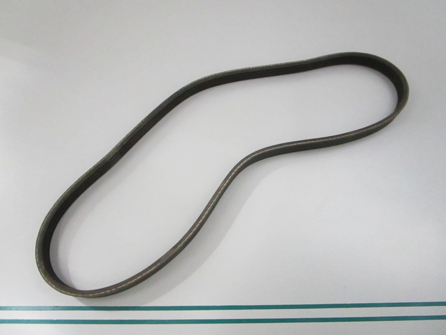 NEW OEM 57-828507 Mercury Quicksilver V-Belt 0810