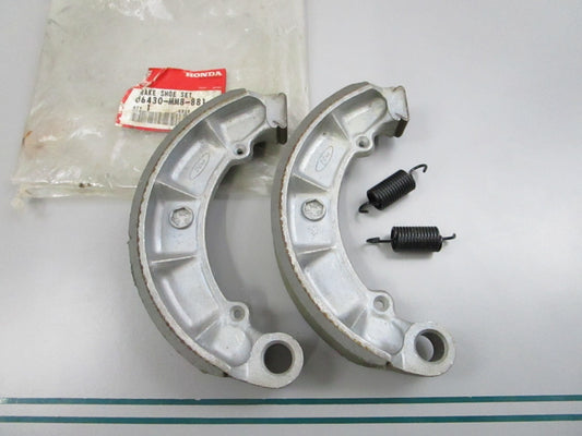 NEW OEM 06430-MM8-881 Honda Brake Shoe Set 0810