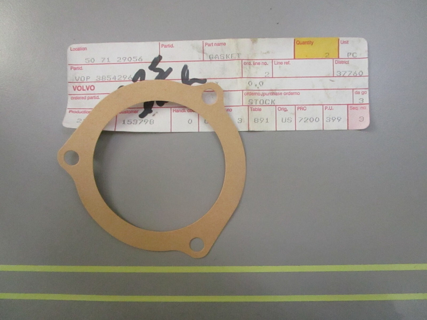 *NEW OEM* 0810 Volvo Penta Gasket 3854296