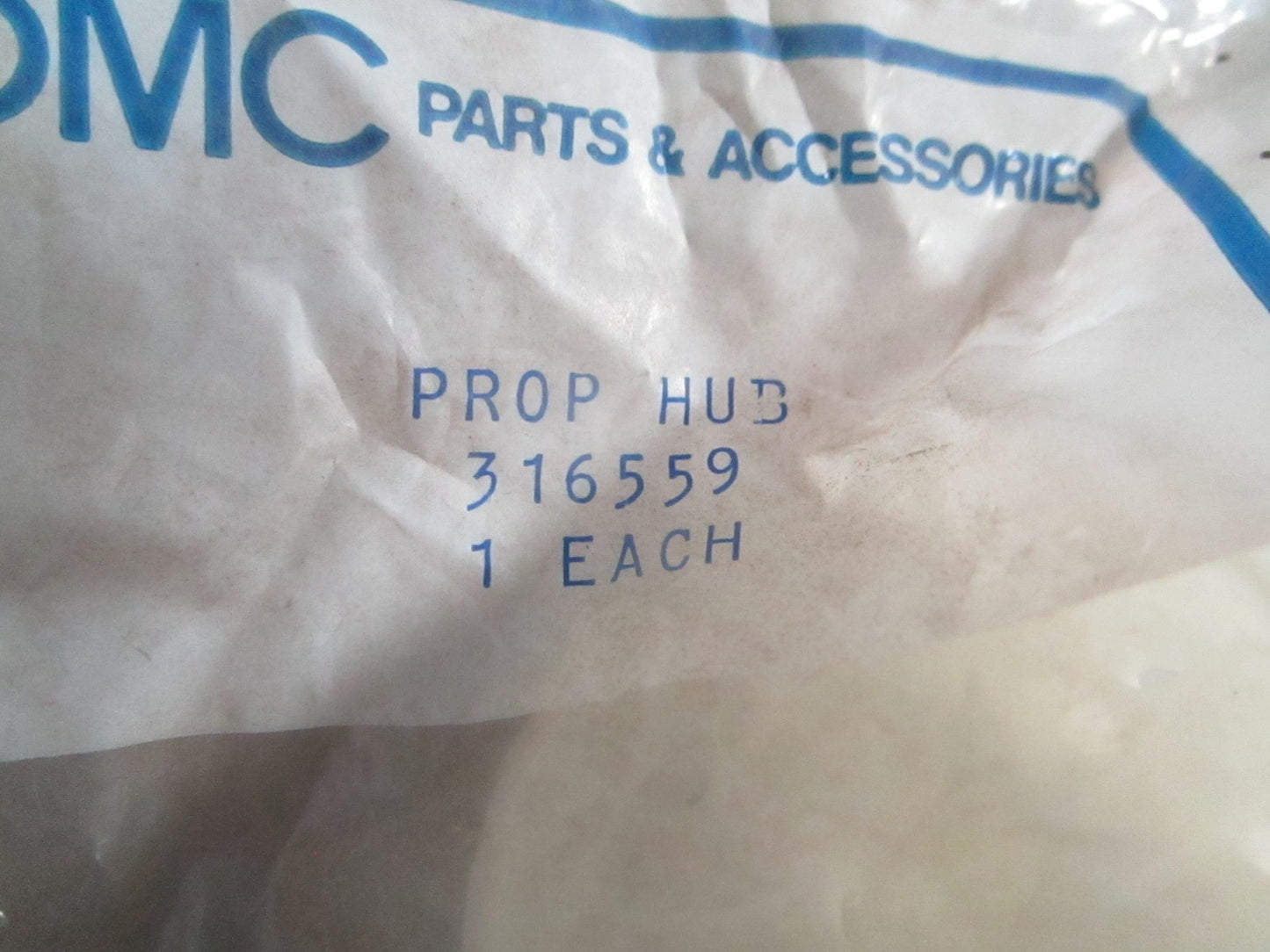 NEW OEM 316669 0316559 OMC Johnson Evinrude Clutch Hub 0820