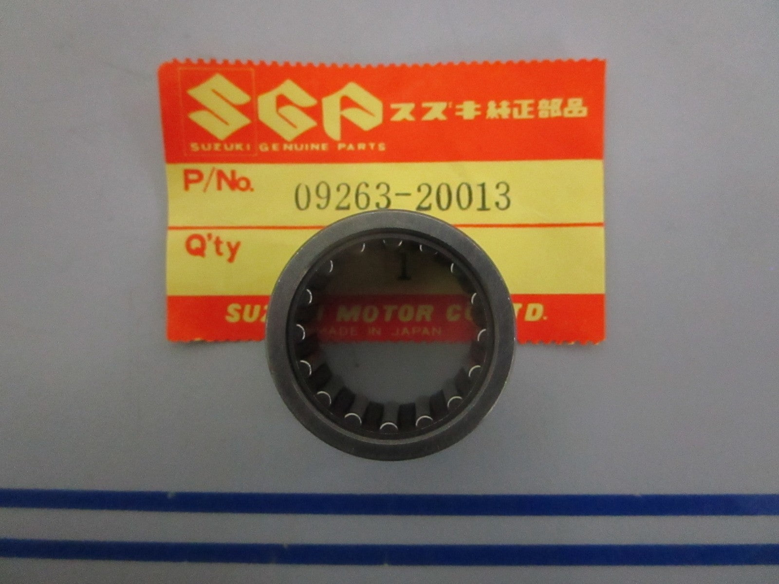 NEW OEM 09263-20013 Suzuki Roller Bearing 0820