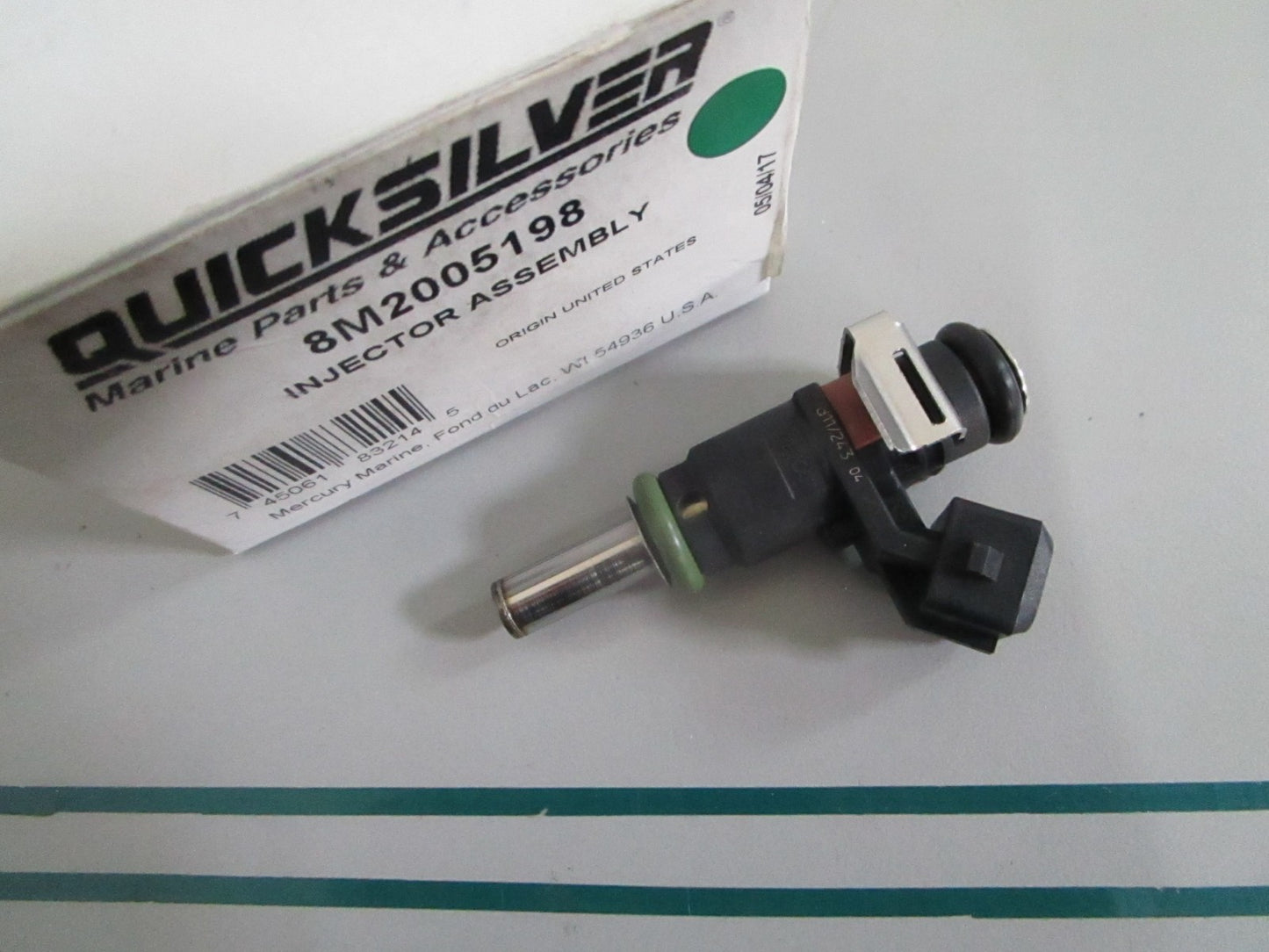 Mercury Marine NEW OEM 8M2005198 Fuel Injector NOS Genuine Factory Outboard 0820