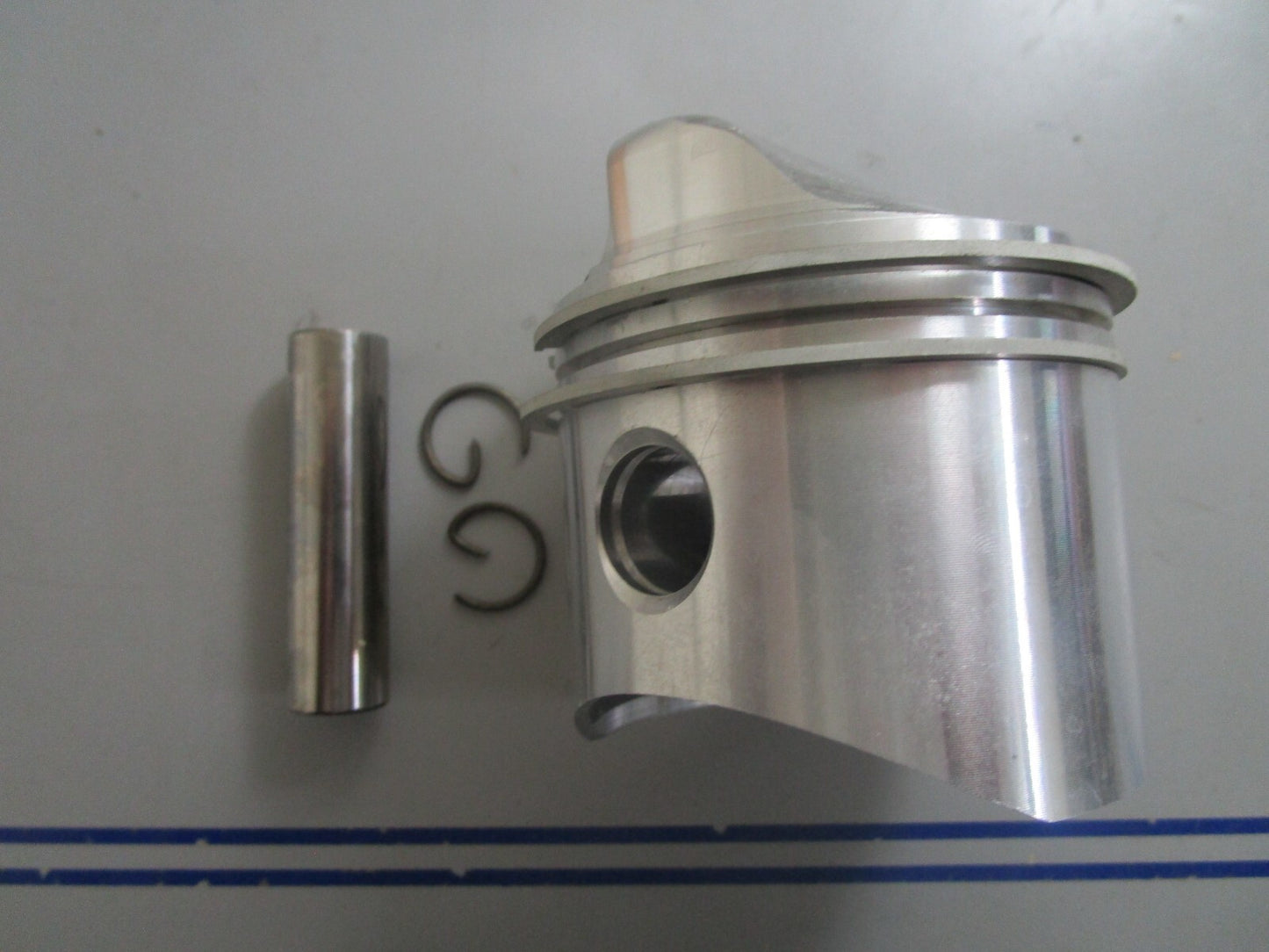 *NEW OEM* 0810 Mercury Quicksilver Piston 732-2735A 2